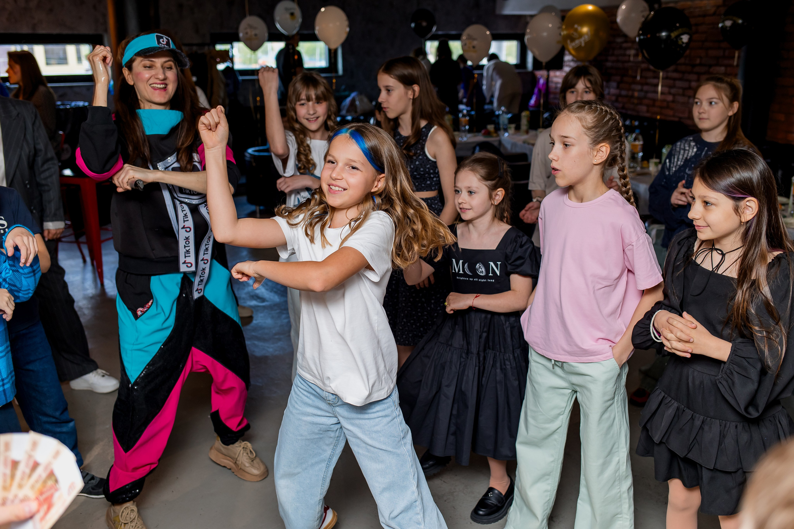 Выпускной 4 класс. Фотограф в Москве Авдеева Мария