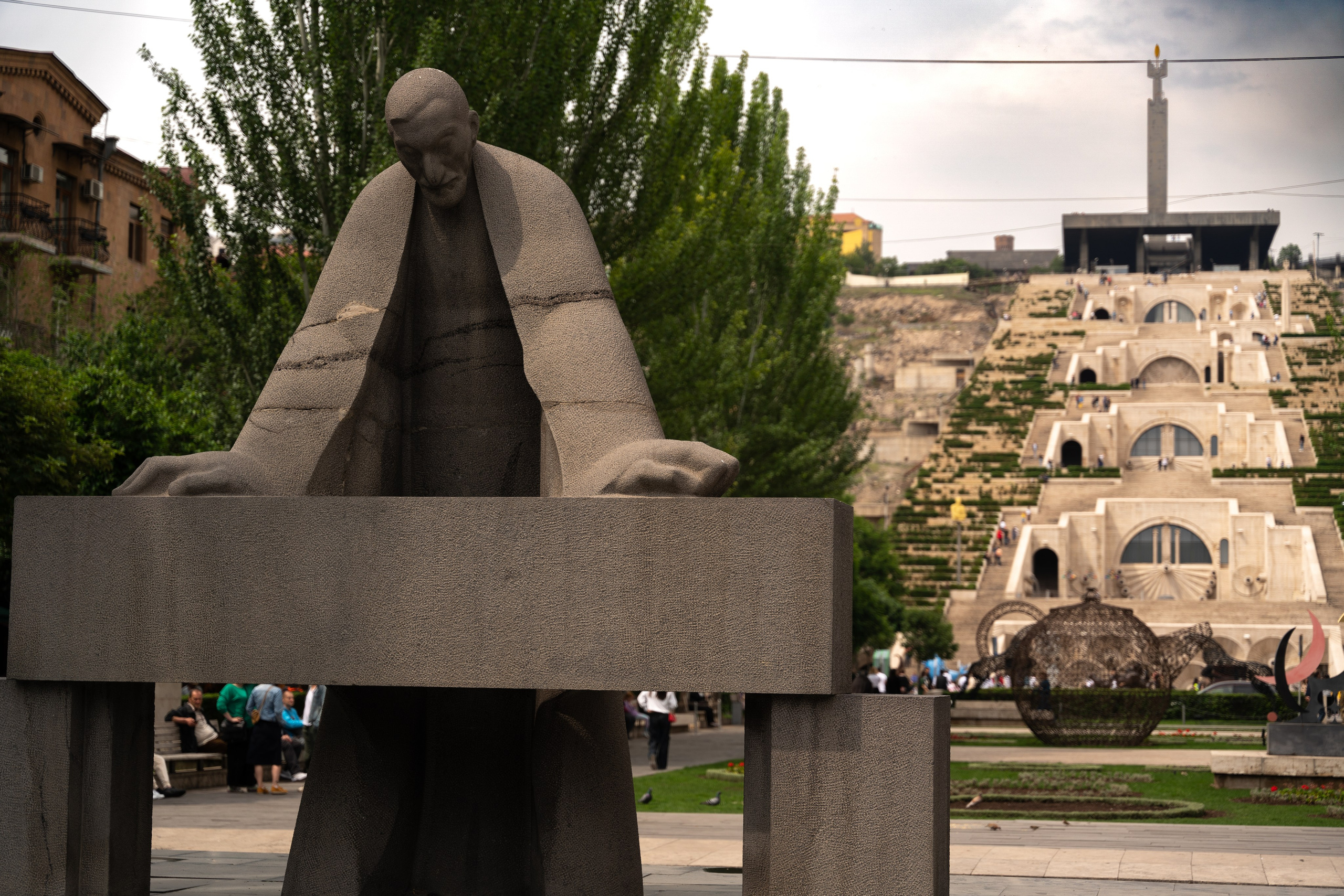 ЕРЕВАН. ПОБУДЬ ЗДЕСЬ И ЦЕЛЕЕ БУДЕТ ЭТОТ МИР