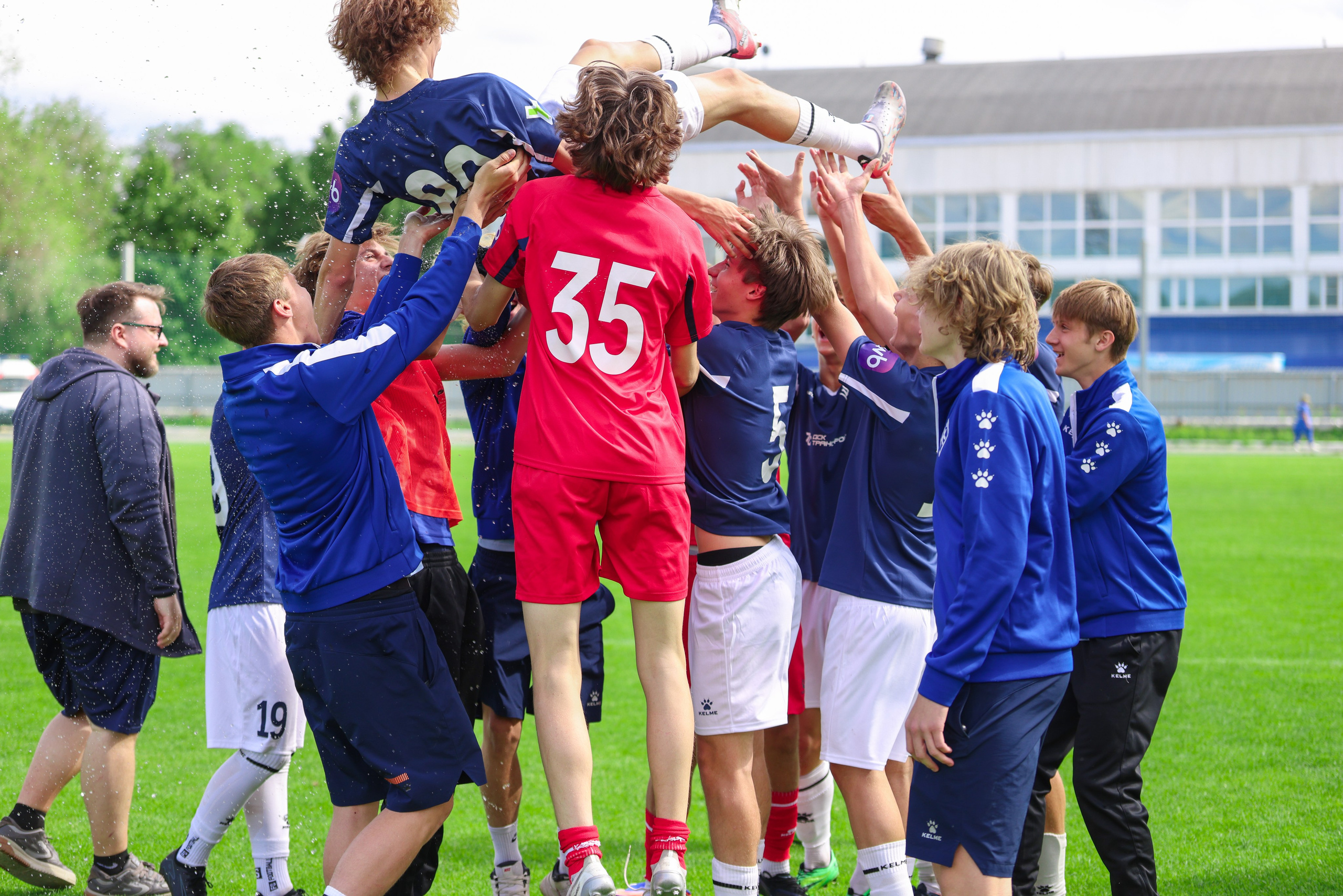 Юношеская футбольная лига Поволжье U-16. Крылья Советов — Волга