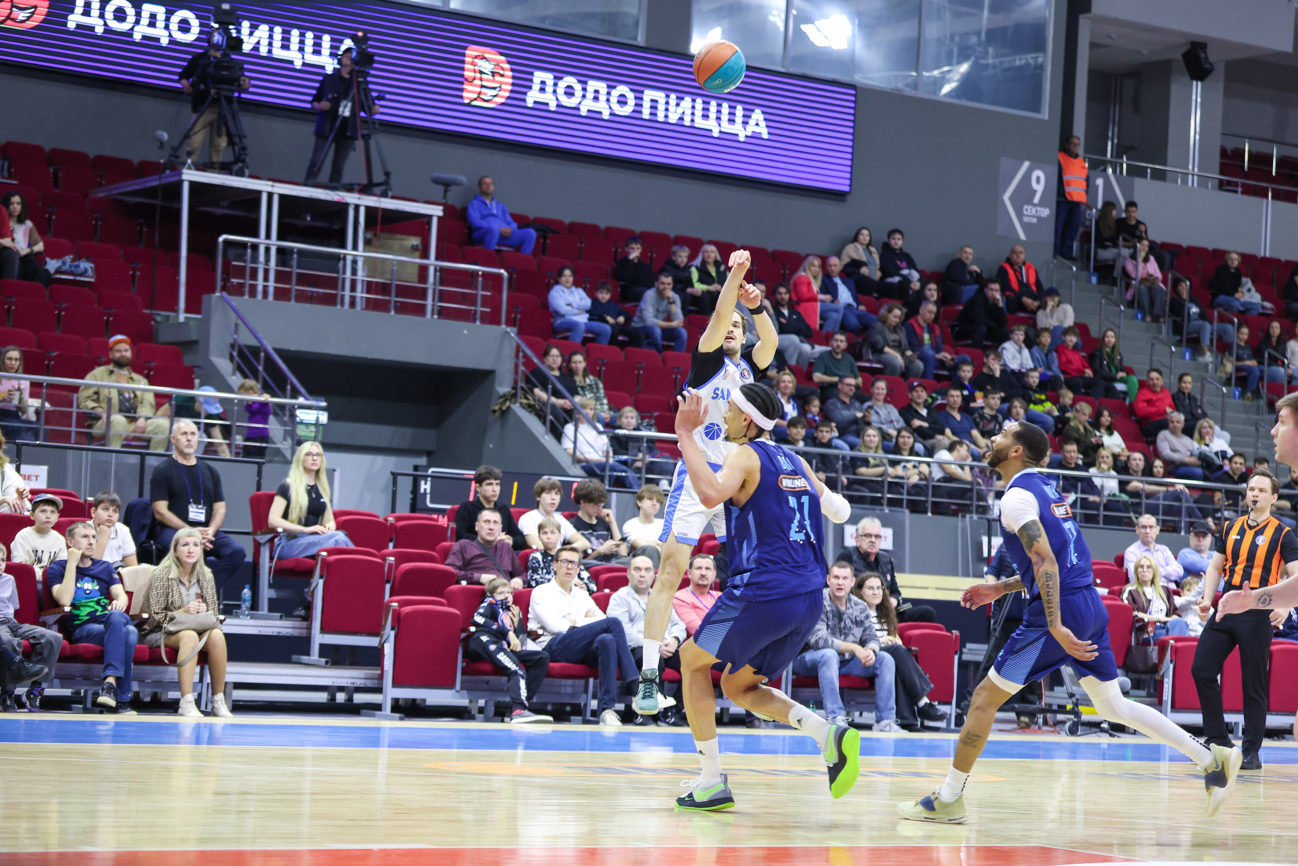 Баскетбол. Самара — Зенит. Единая лига ВТБ. Спортивный фотограф в Самаре
