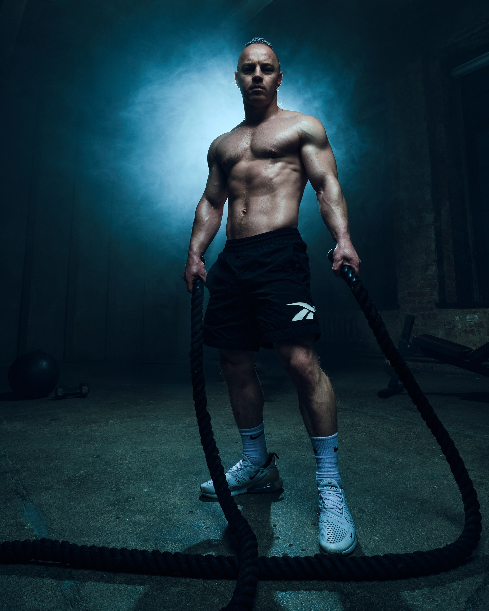 Фотосъемка для фитнес тренера ddx Fitness. Профессиональный фотограф в Москве — Максим Дьяконов