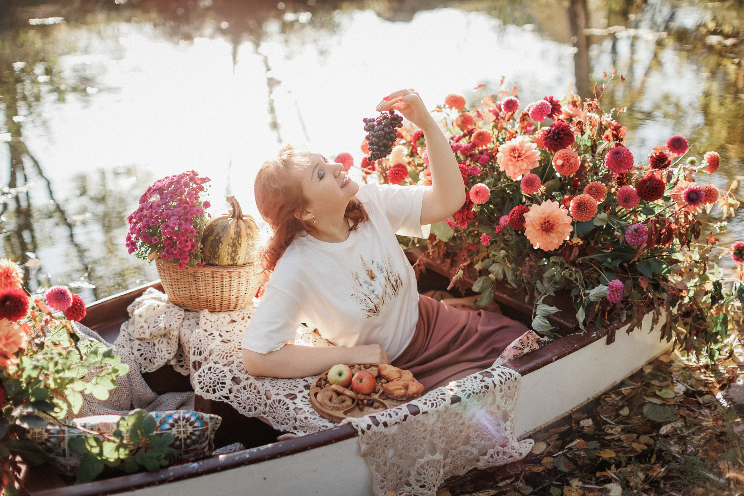 Фотопроект «Лодка в цветах». Свадебный, семейный и детский фотограф в городе Партизанск, Находка