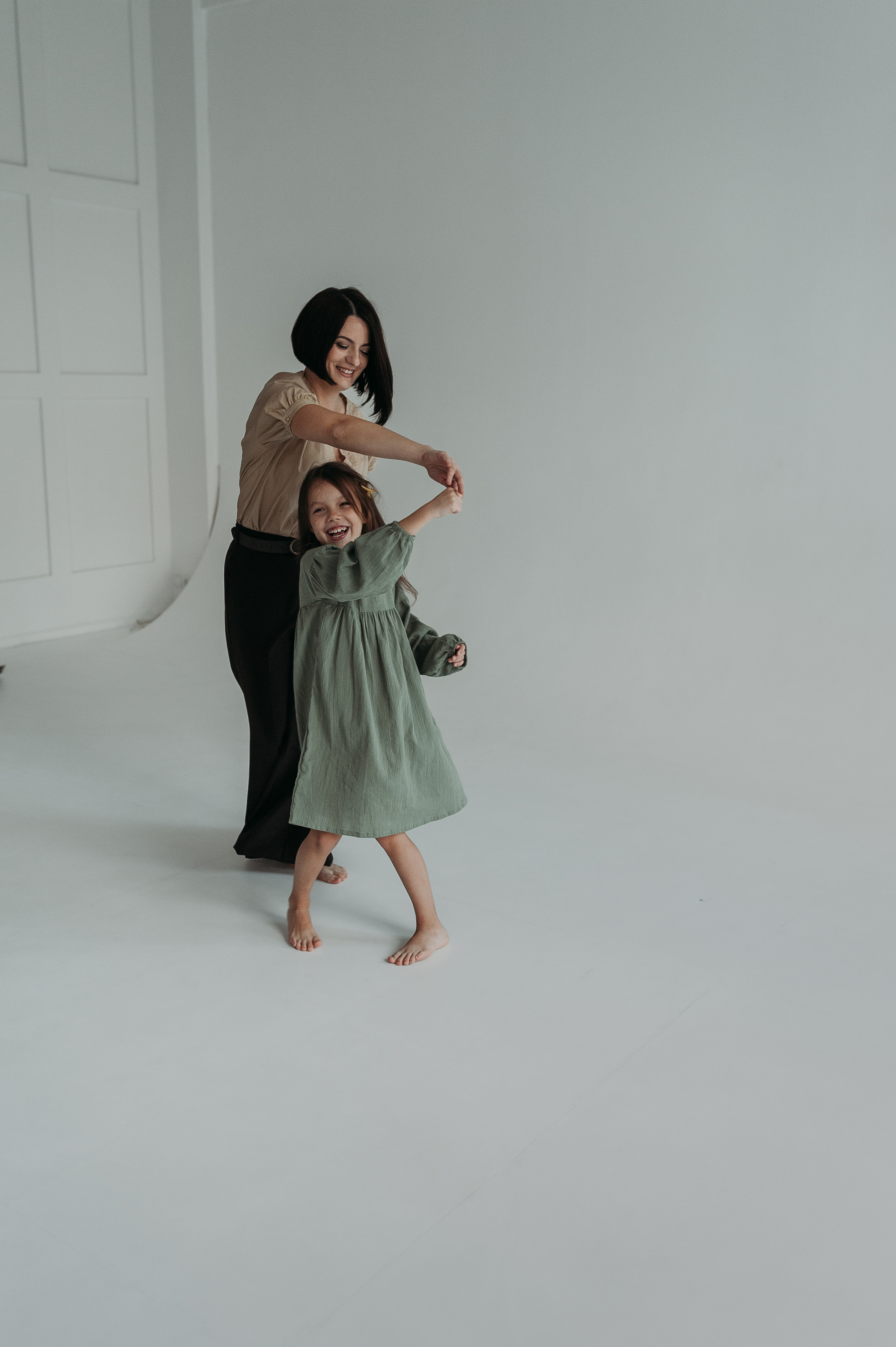 Аня, Иван, Оксана. Www.ostermiller.ru