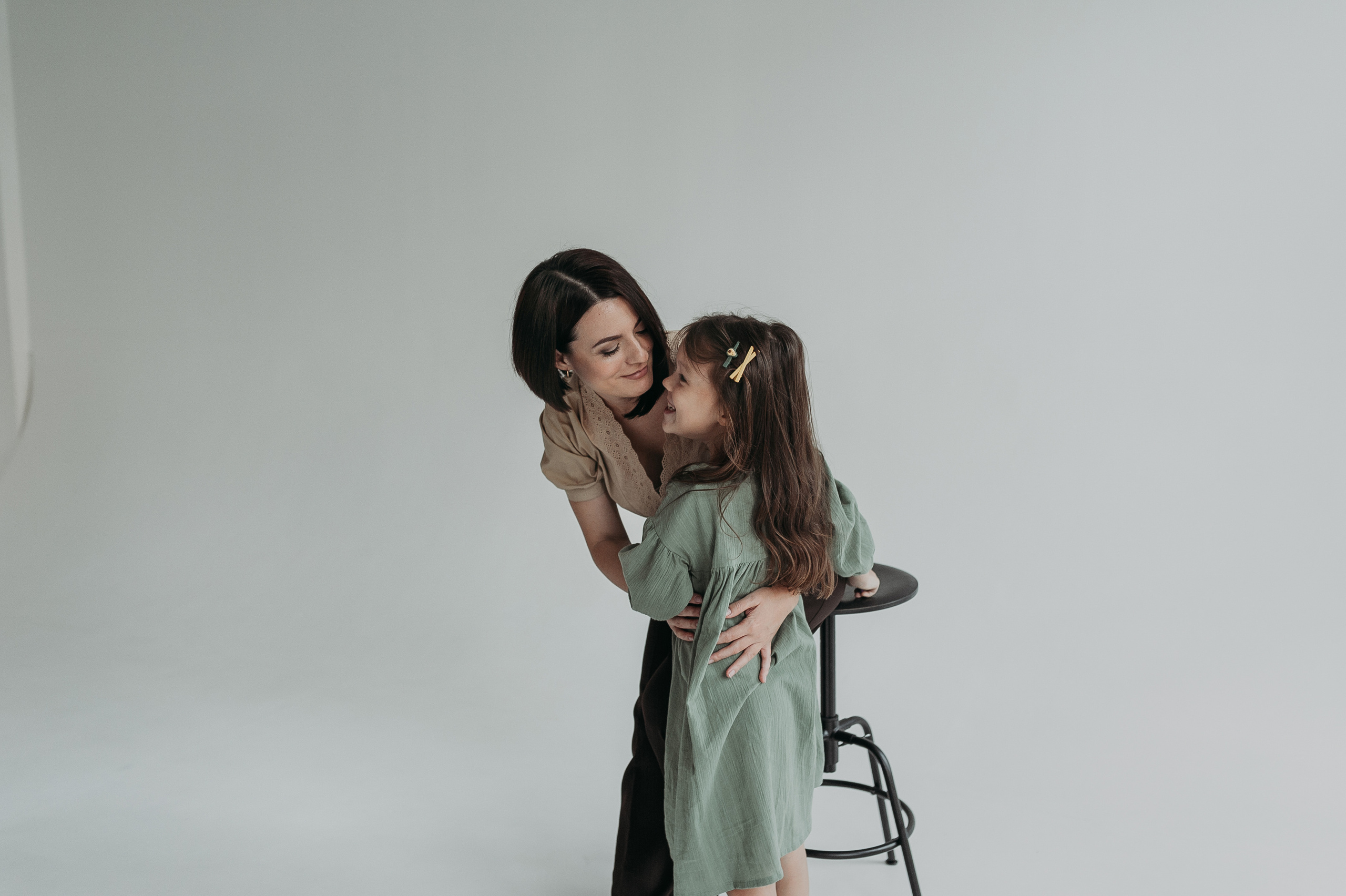 Аня, Иван, Оксана. Www.ostermiller.ru