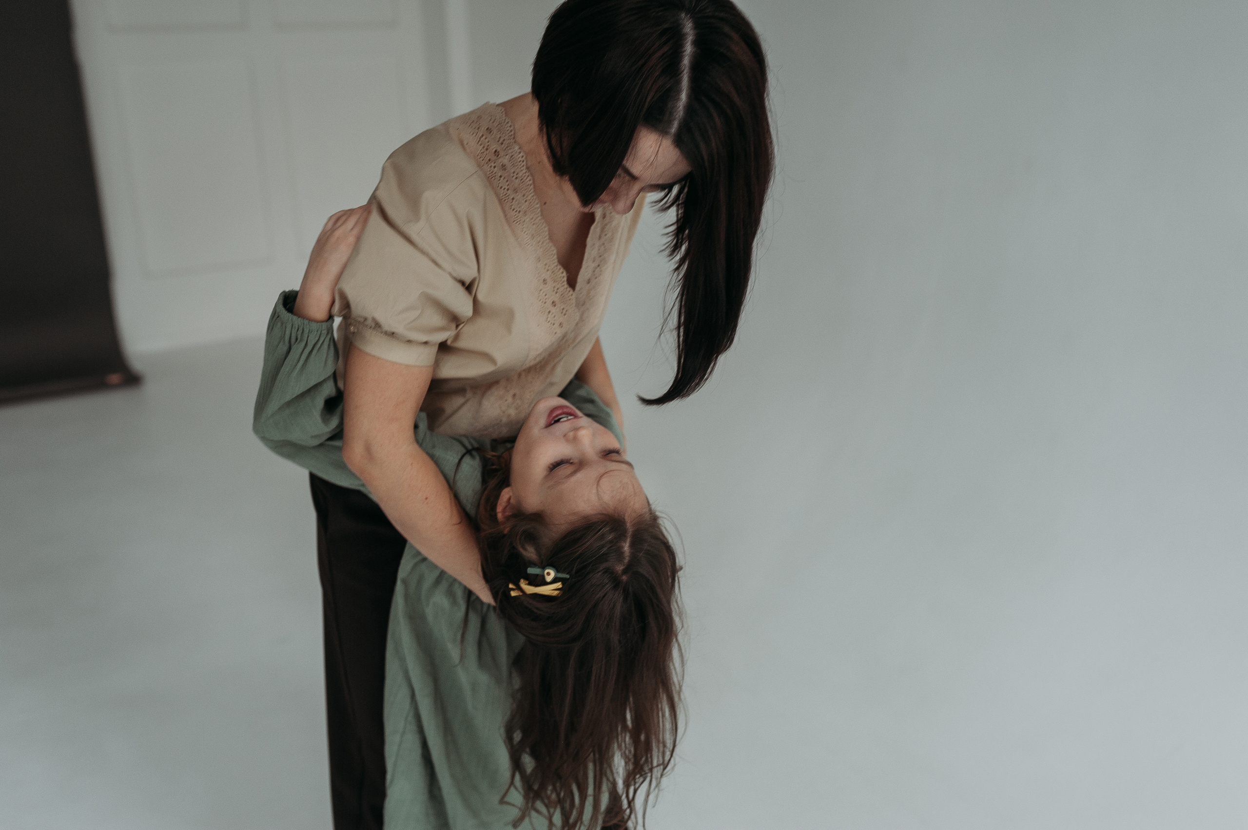 Аня, Иван, Оксана. Www.ostermiller.ru