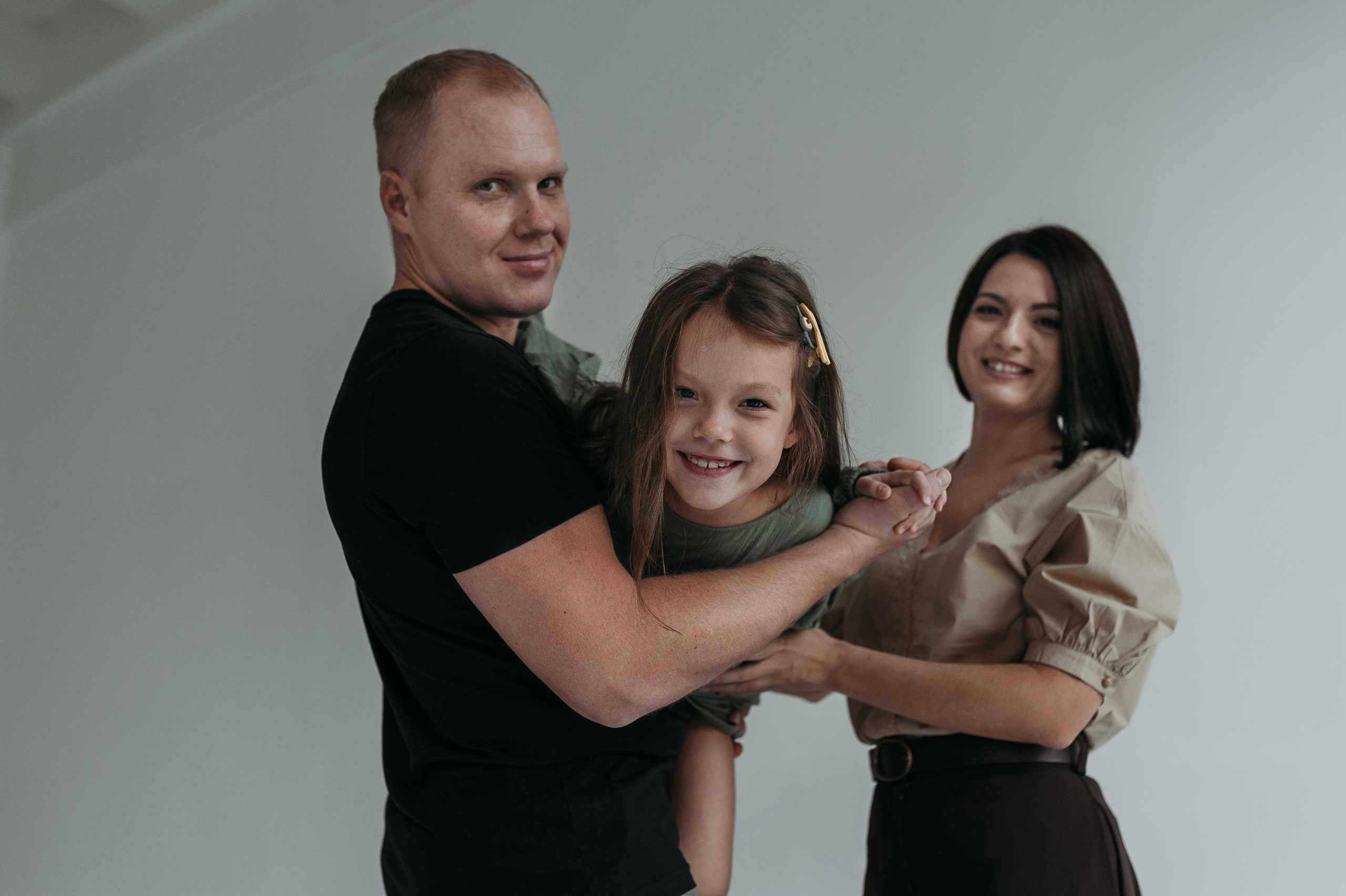 Аня, Иван, Оксана. Www.ostermiller.ru