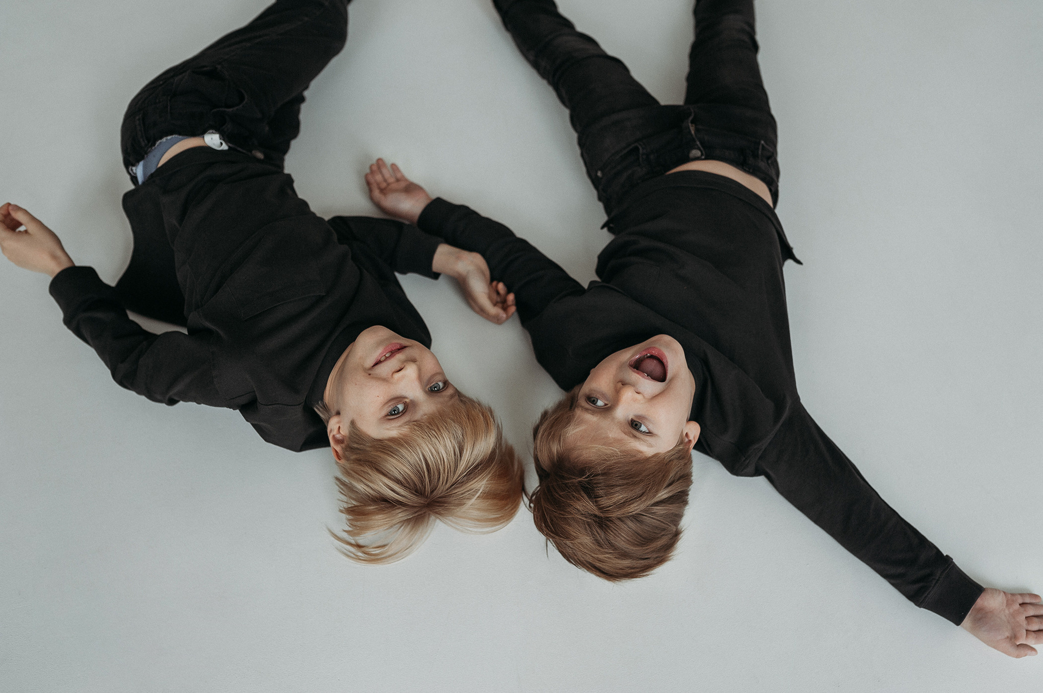 Катя, Женя и дети. Www.ostermiller.ru