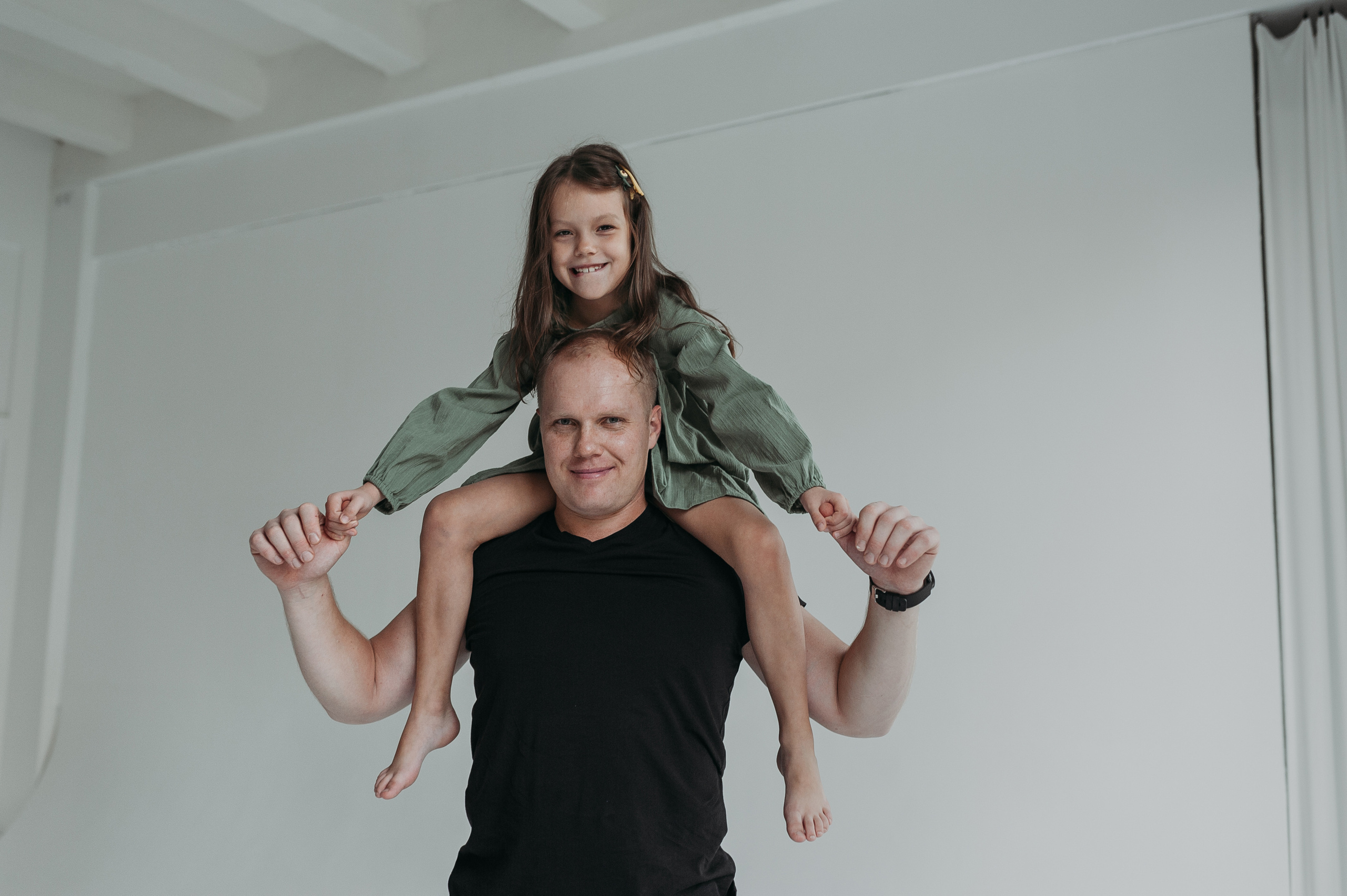 Аня, Иван, Оксана. Www.ostermiller.ru