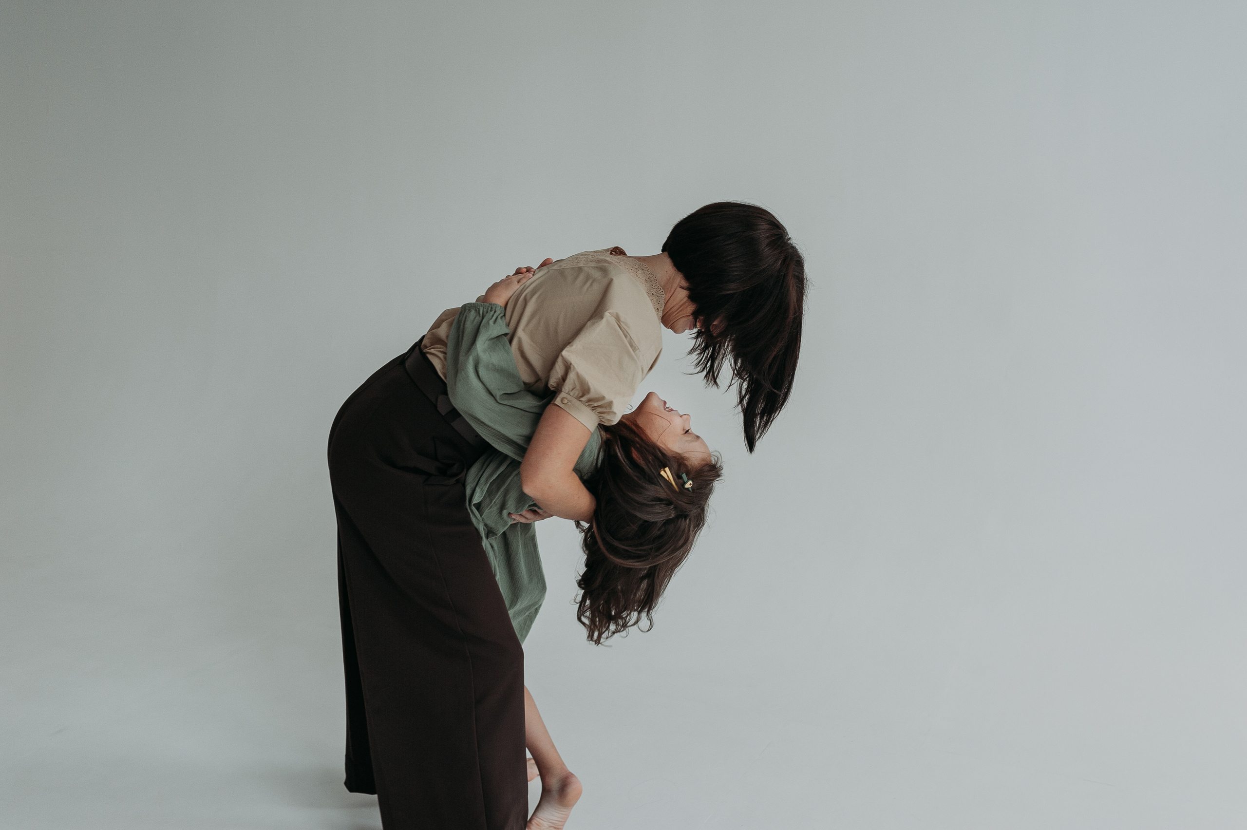 Аня, Иван, Оксана. Www.ostermiller.ru