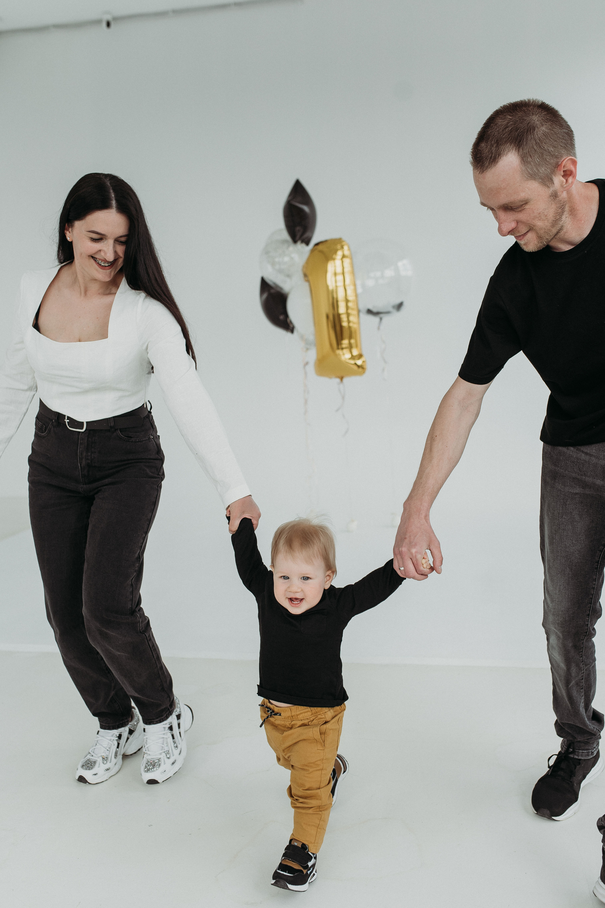 Аня, Вася, Миша. Www.ostermiller.ru