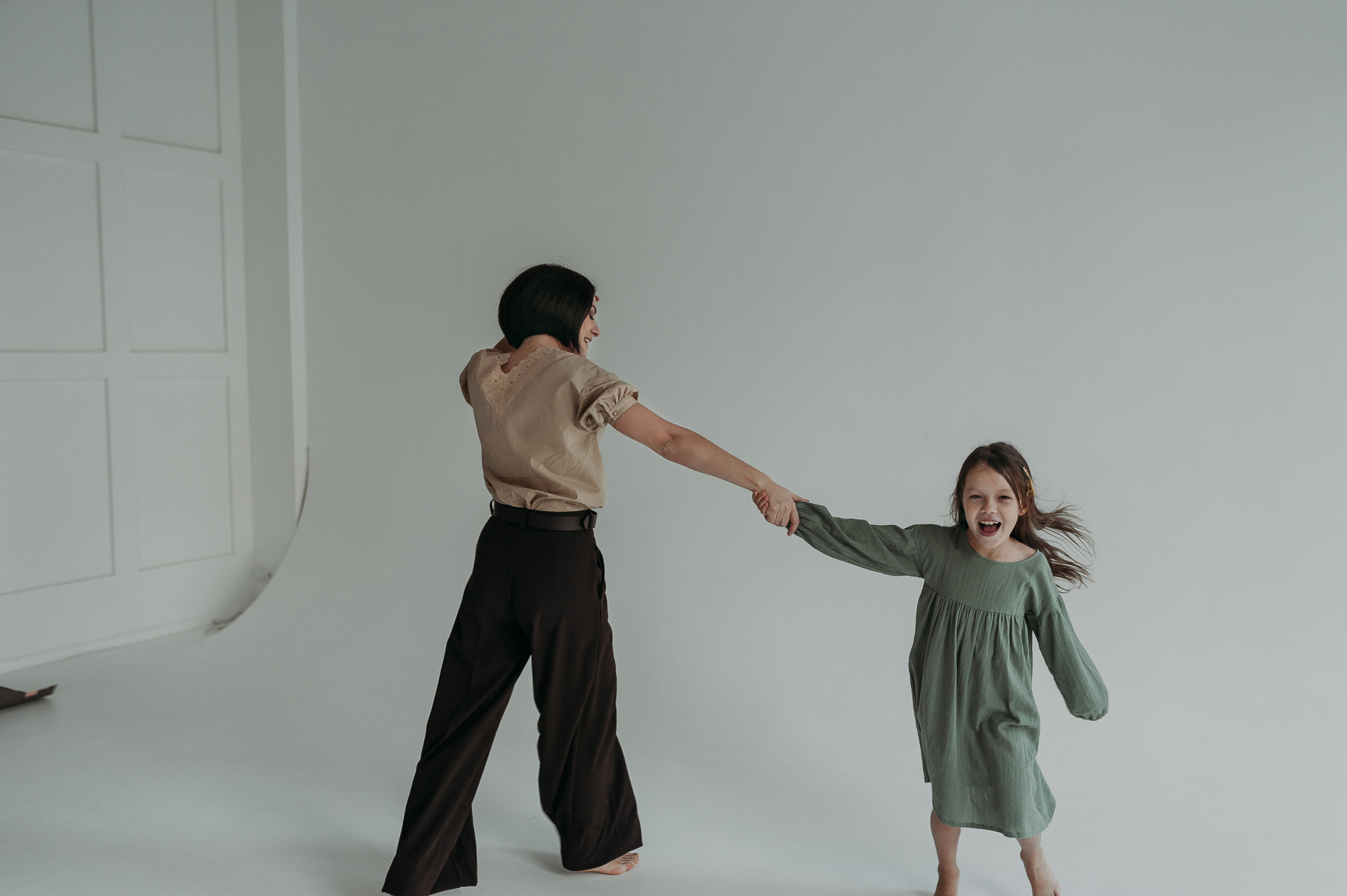 Аня, Иван, Оксана. Www.ostermiller.ru