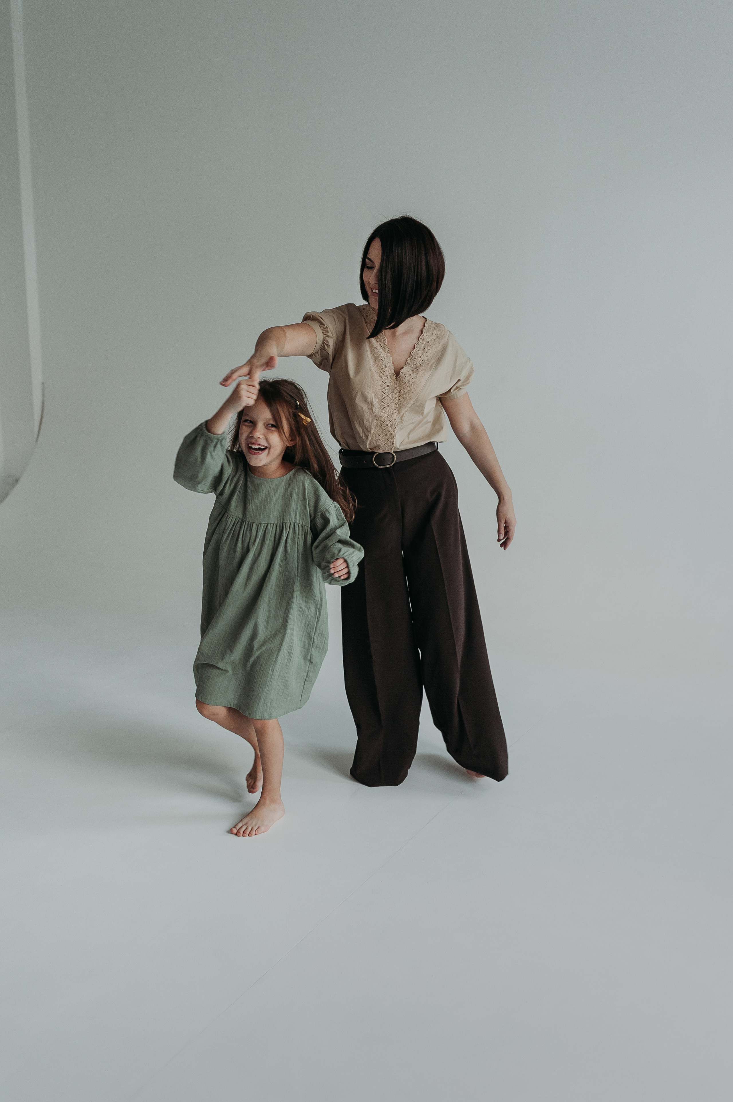 Аня, Иван, Оксана. Www.ostermiller.ru