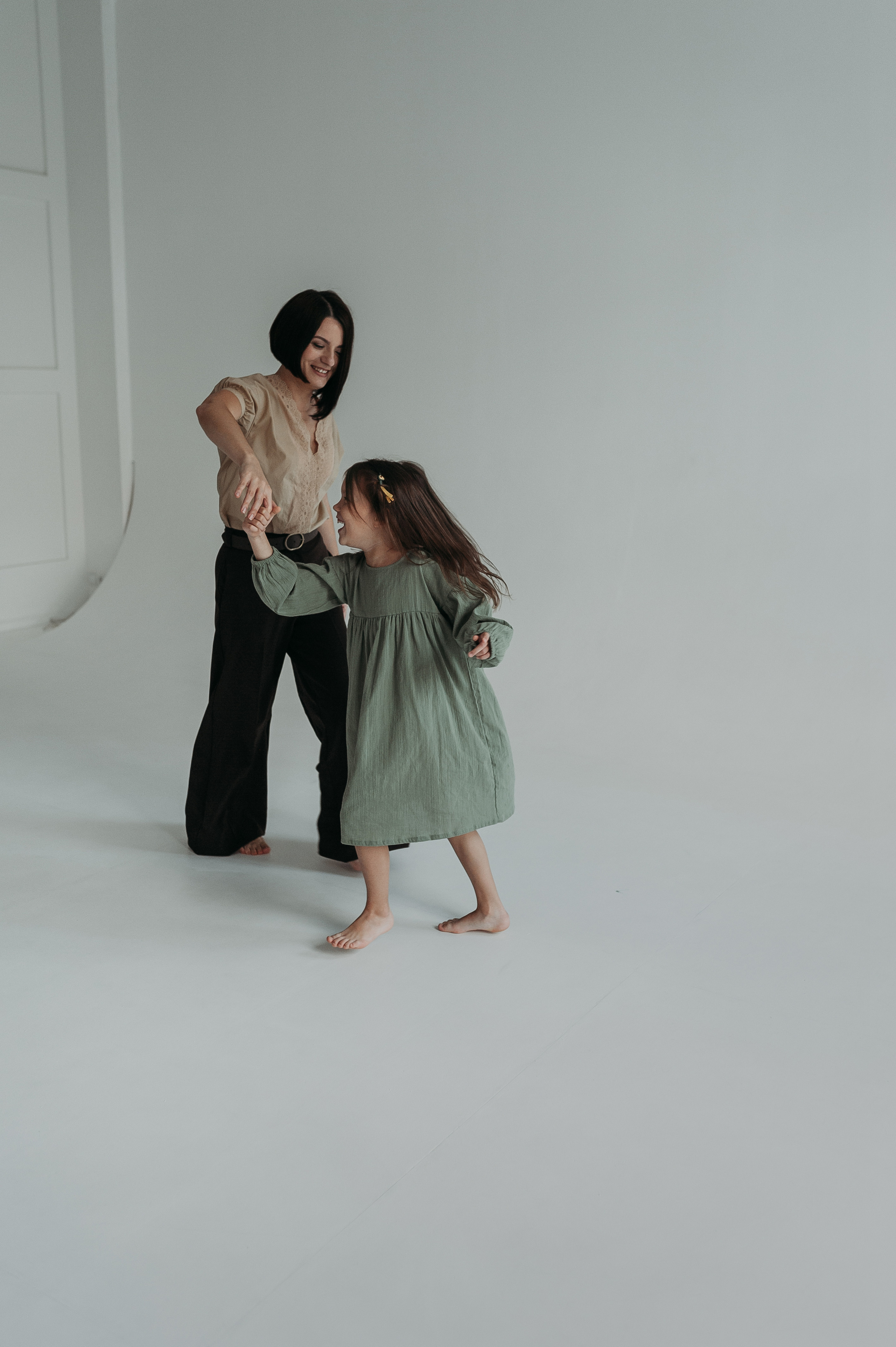 Аня, Иван, Оксана. Www.ostermiller.ru