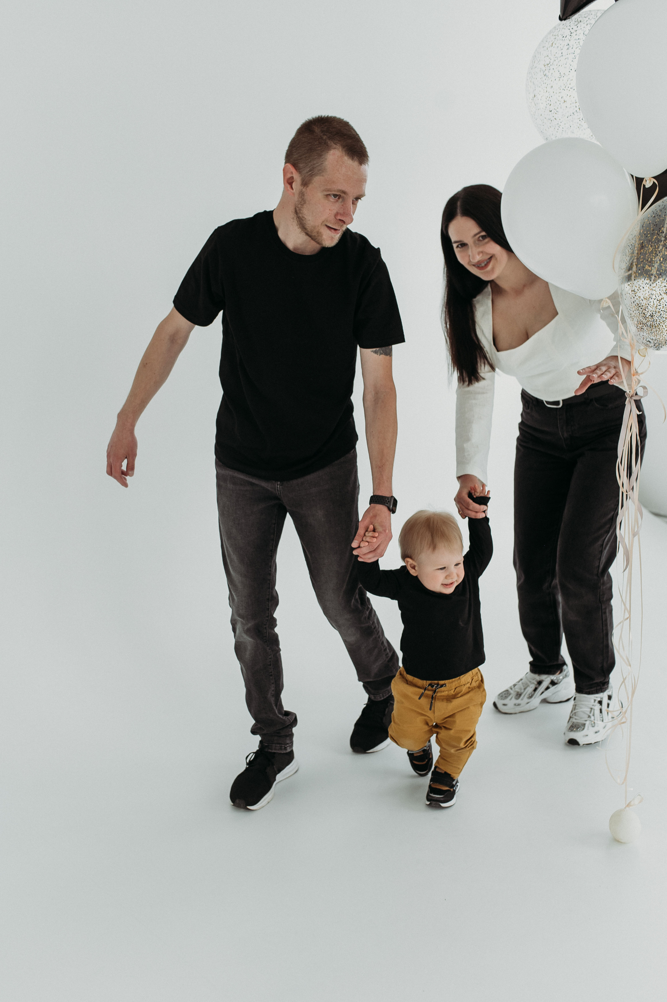 Аня, Вася, Миша. Www.ostermiller.ru