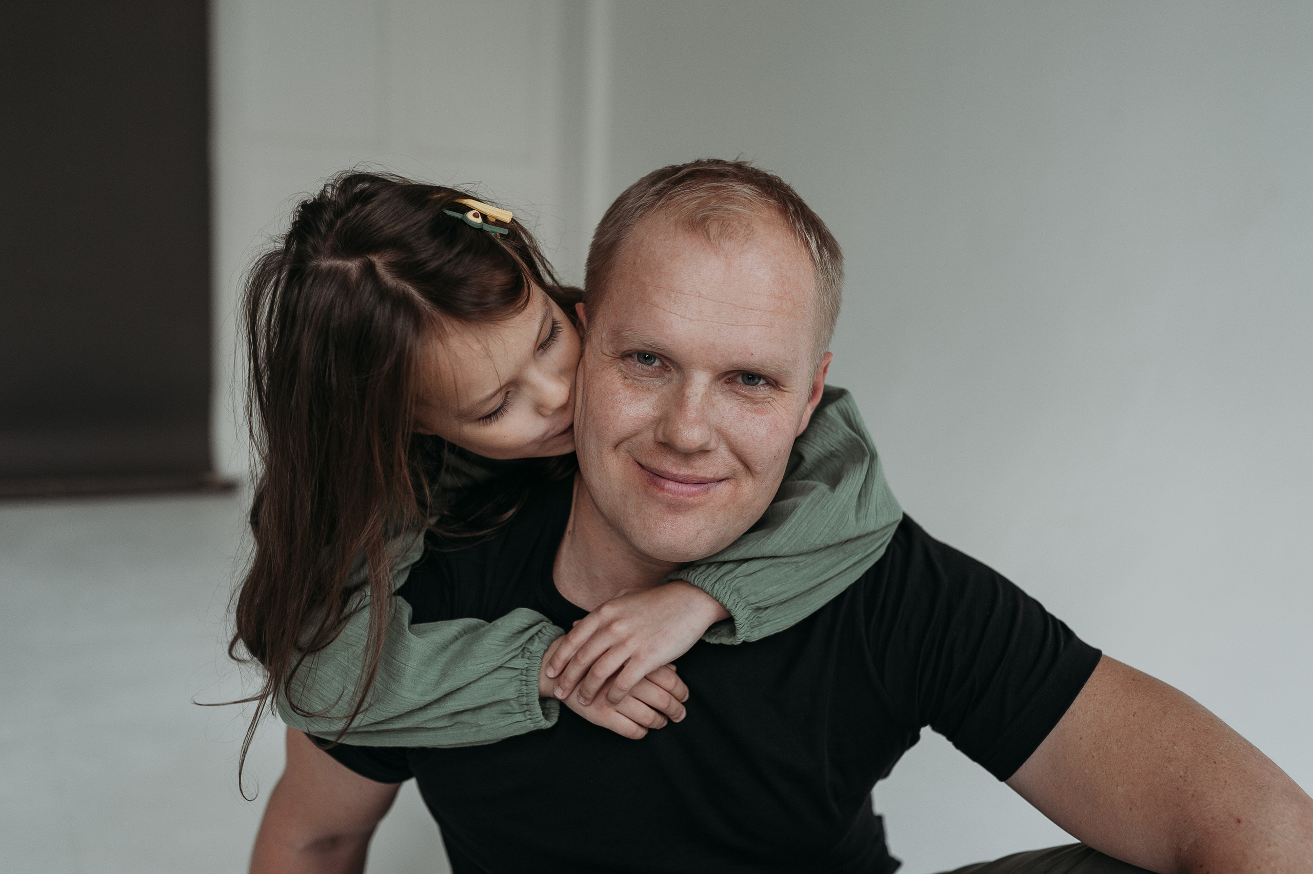 Аня, Иван, Оксана. Www.ostermiller.ru