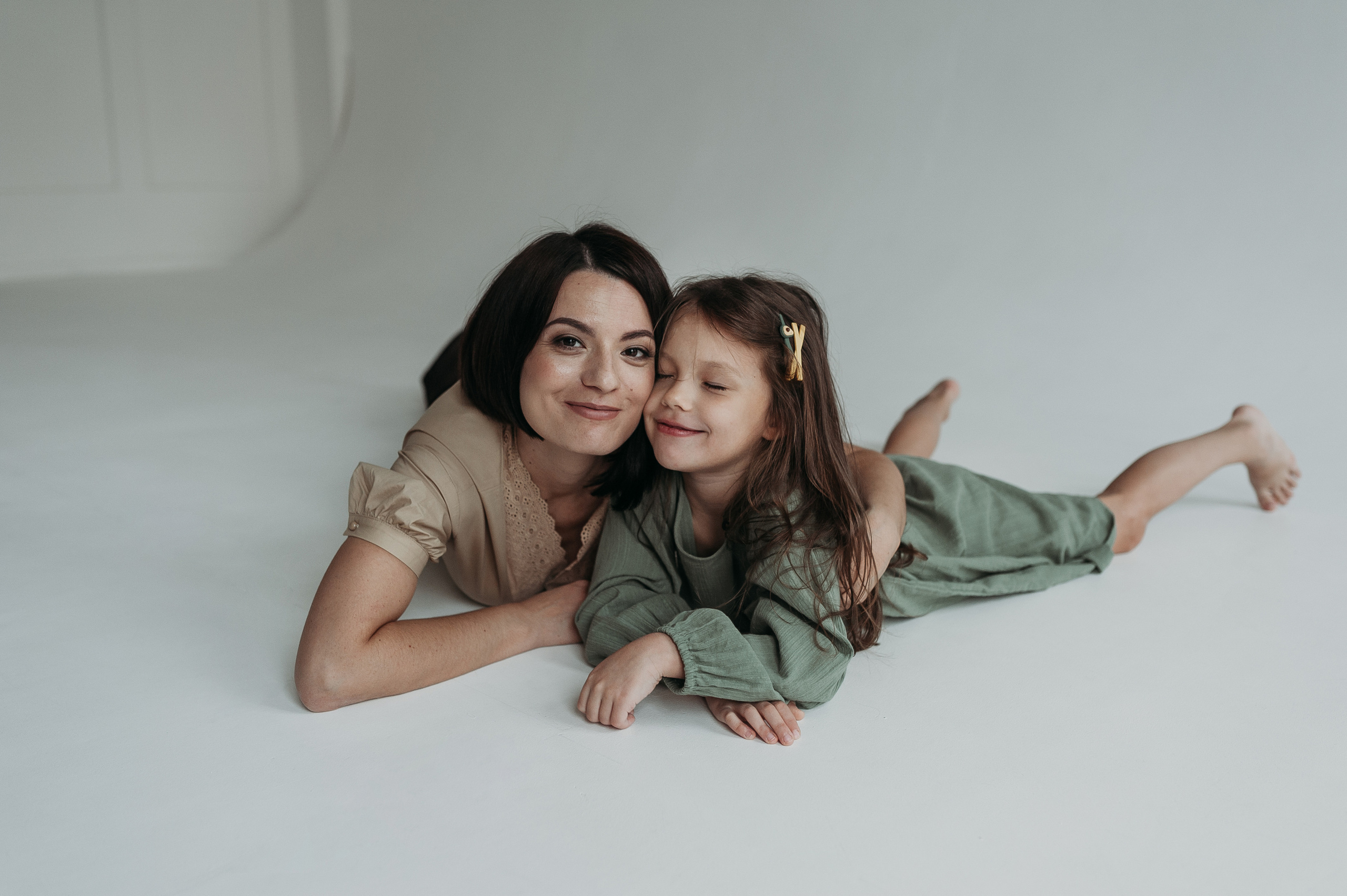 Аня, Иван, Оксана. Www.ostermiller.ru