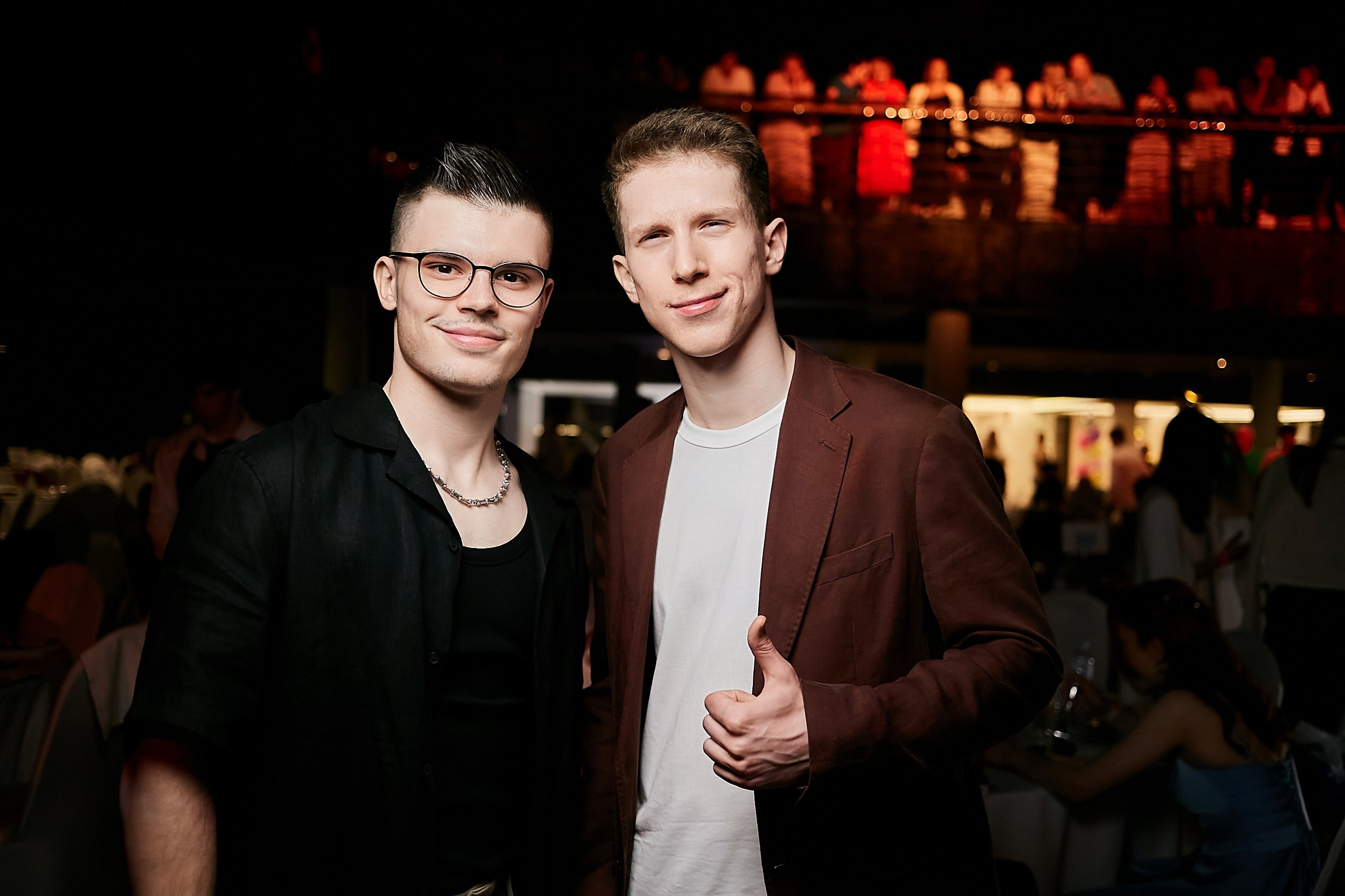 Выпускной 2024 концертный зал Академия ВТБ. Фотограф и Видеограф в Москве. Олег Корушев