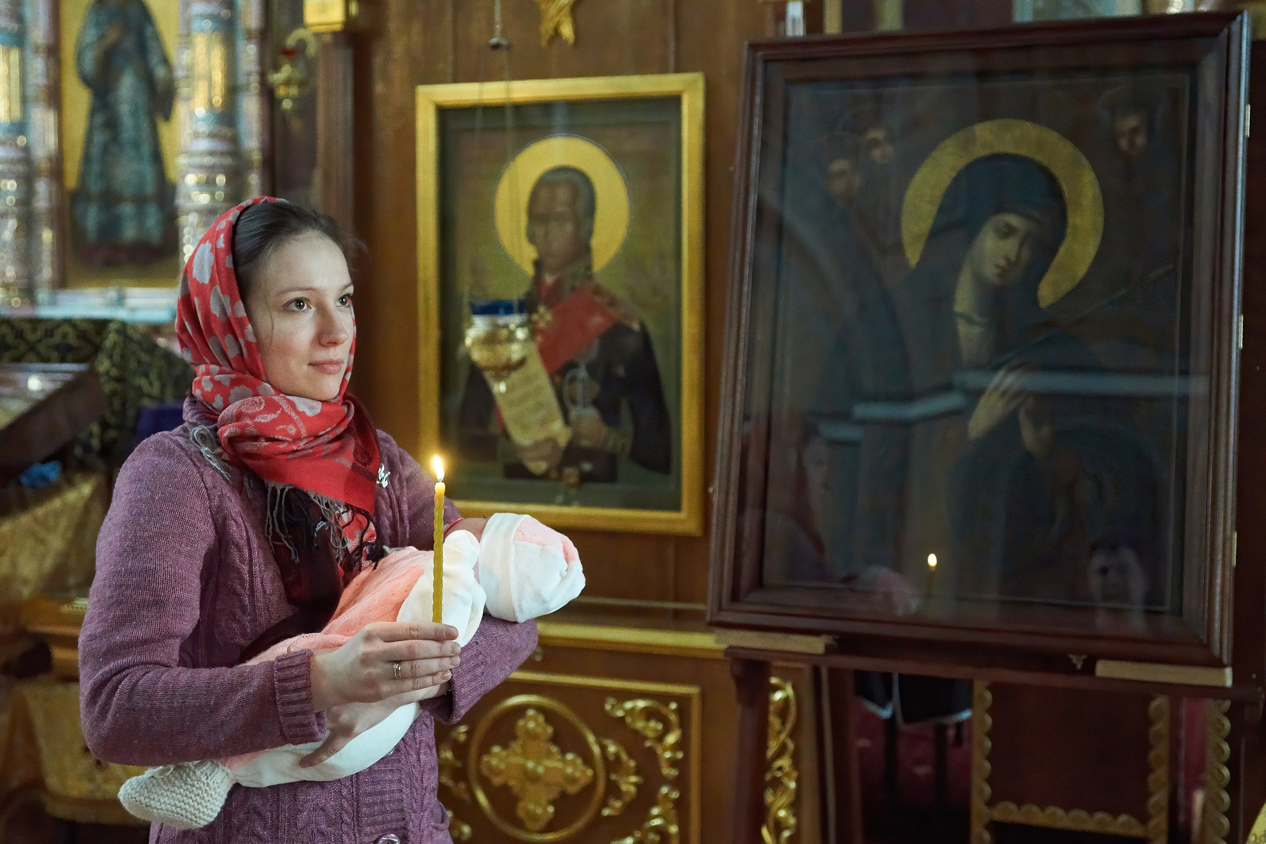 Крещение в церкви.Фотограф Владимир Артамонов