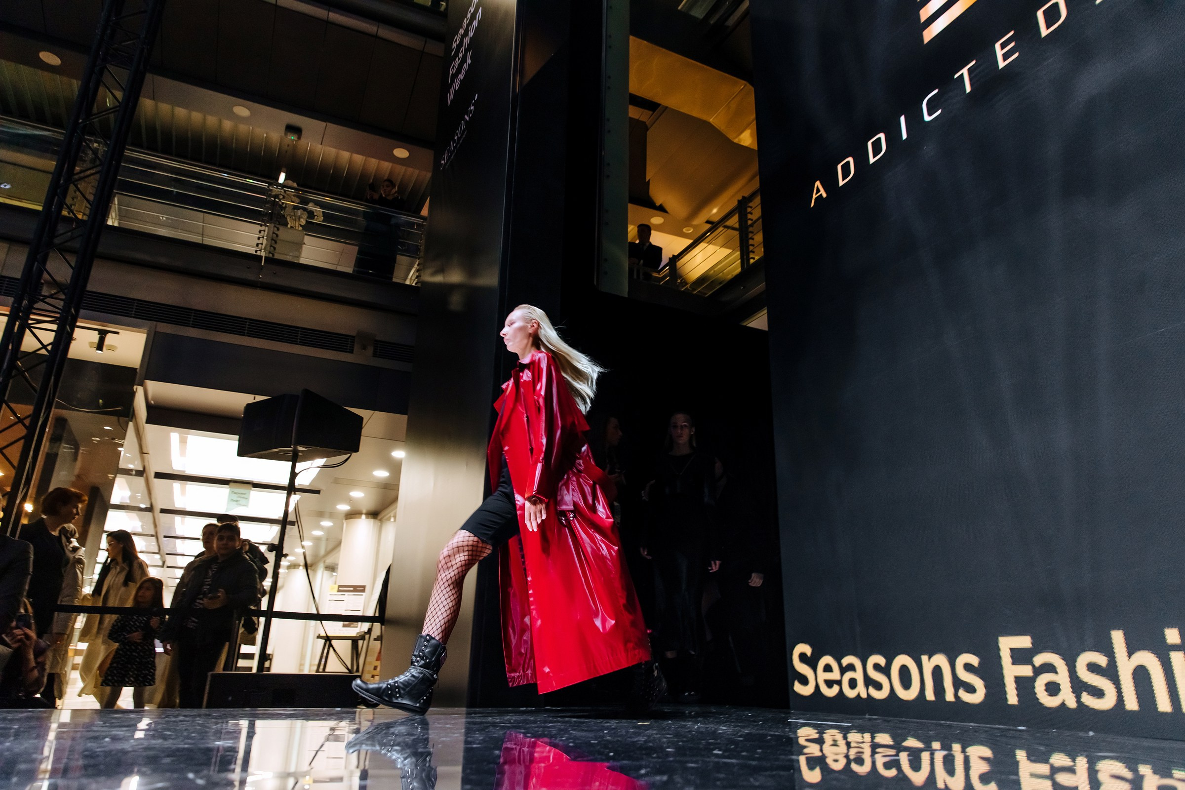 SFW. Любовь Чуляева — свадебный фотограф в Москве и Европе