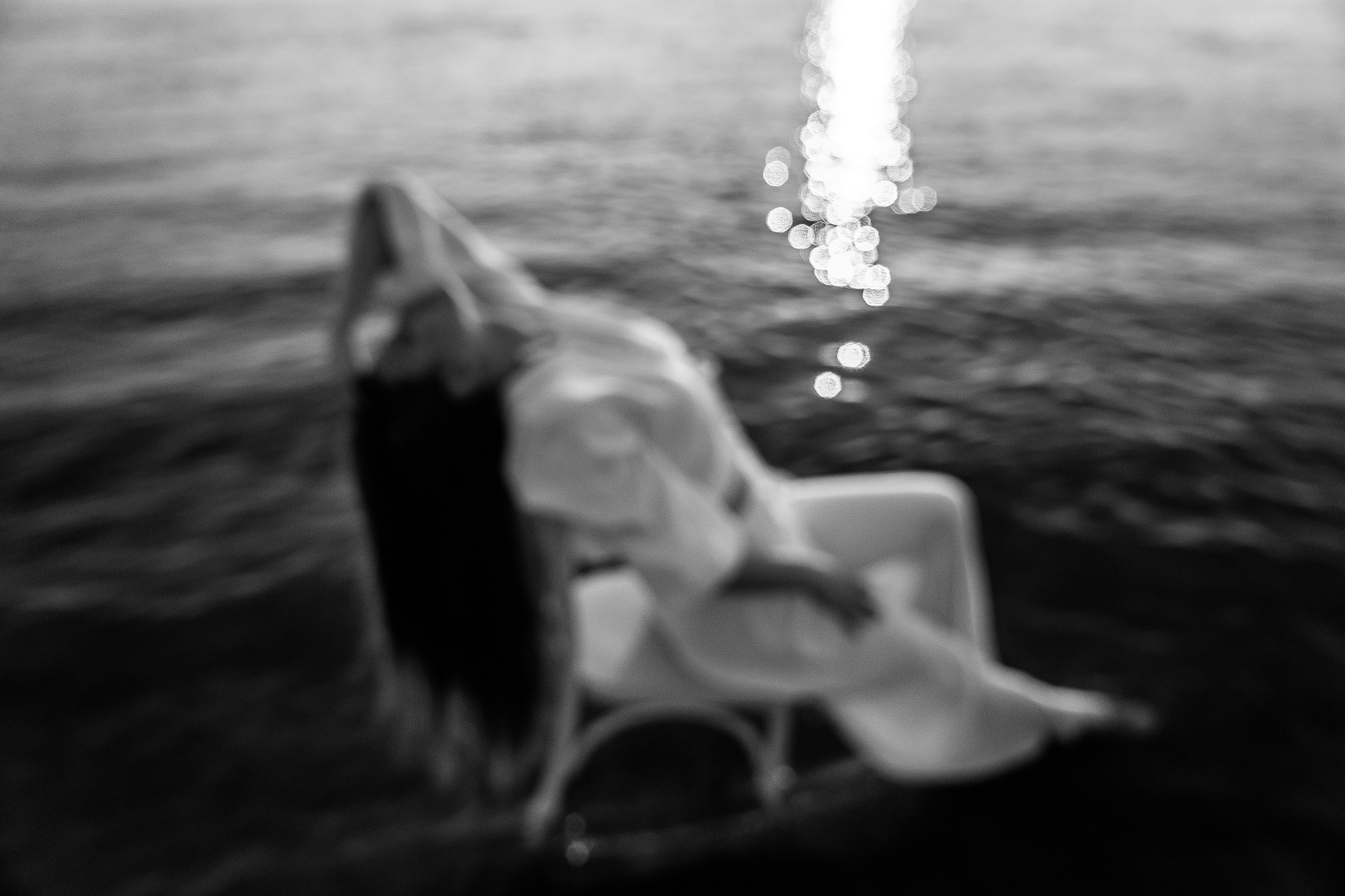 У воды. Https://malovafoto.ru