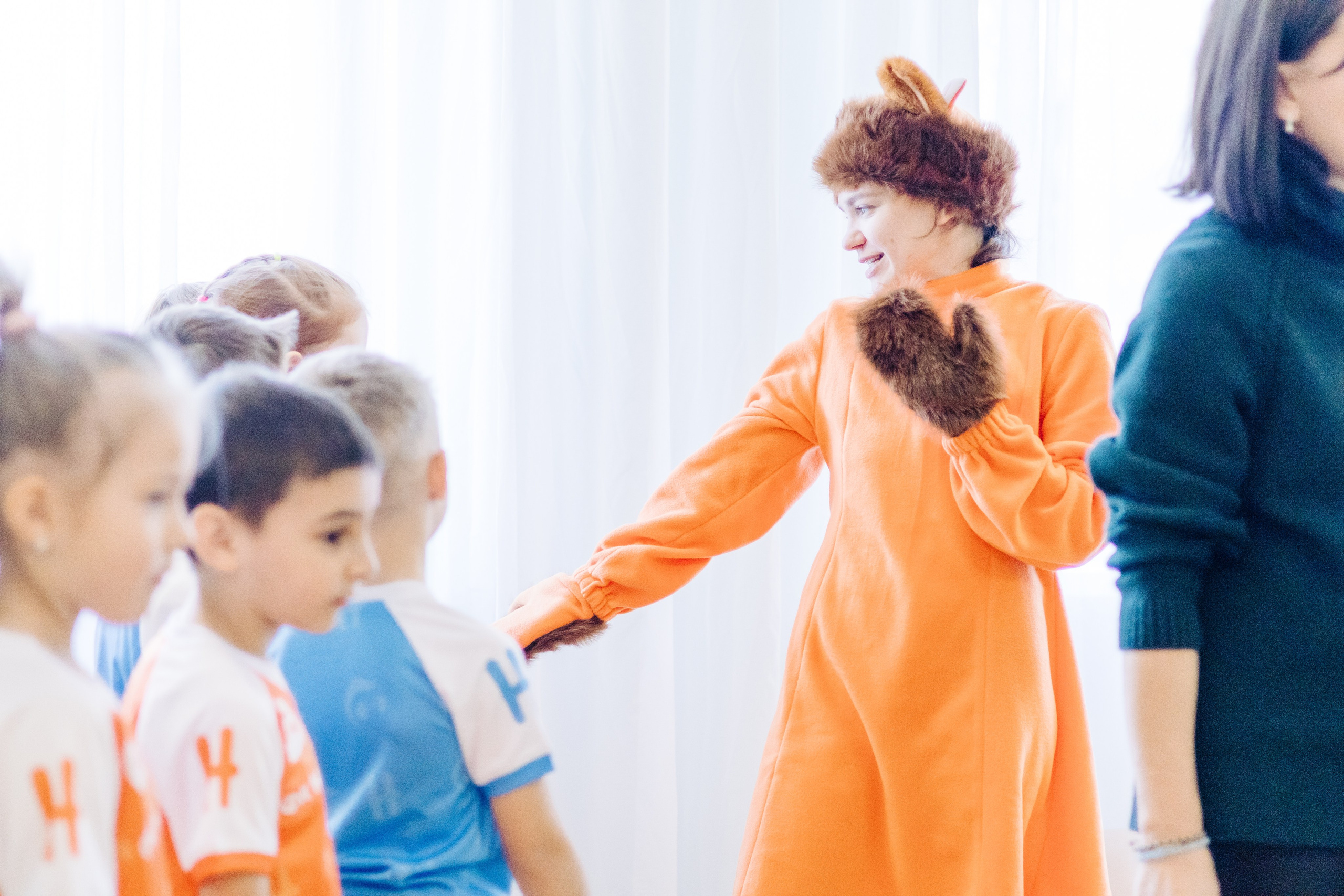 Фотосессия с кубком в детских садах г. Магнитогорска. Денис Прохоров Фотограф в г. Магнитогорск