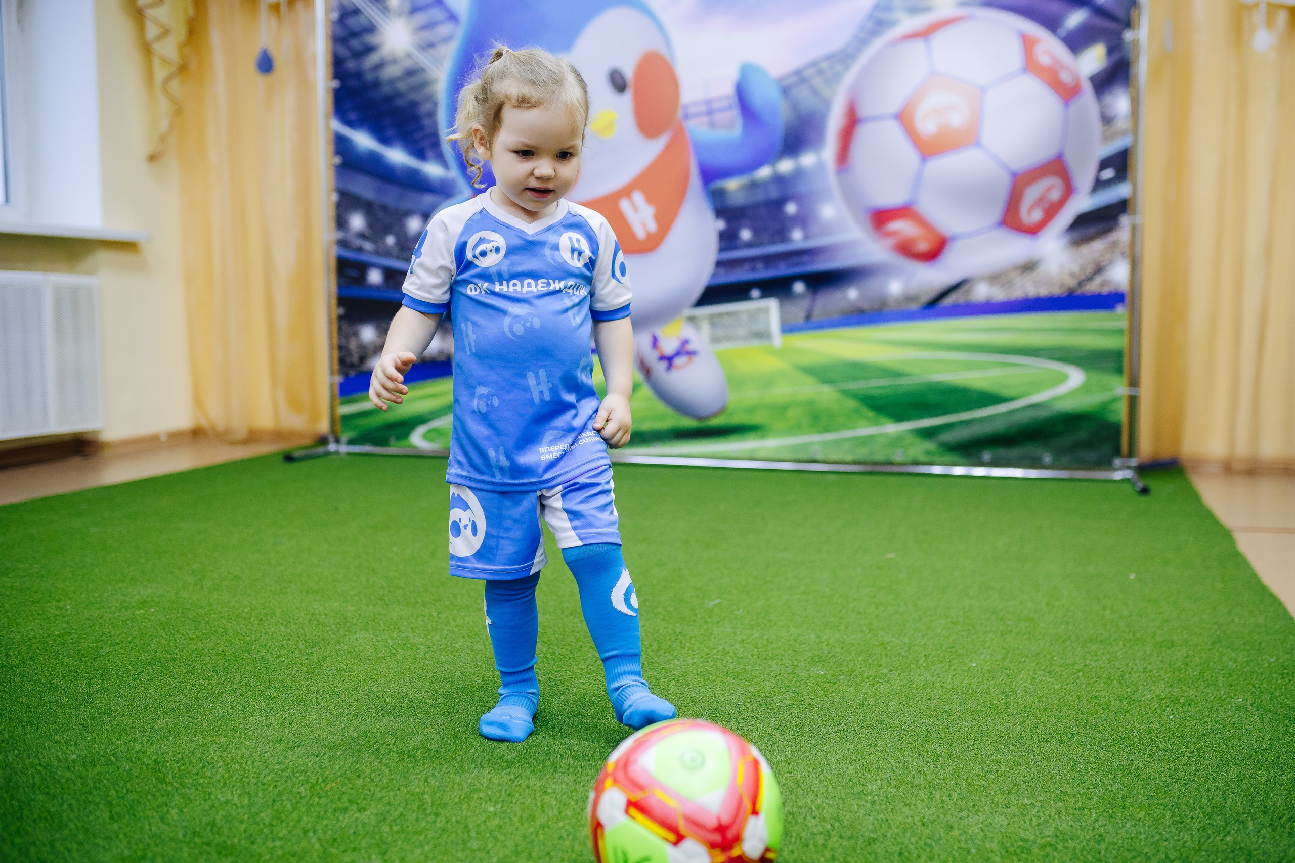 Фотосессия с кубком в детских садах г. Магнитогорска. Денис Прохоров Фотограф в г. Магнитогорск