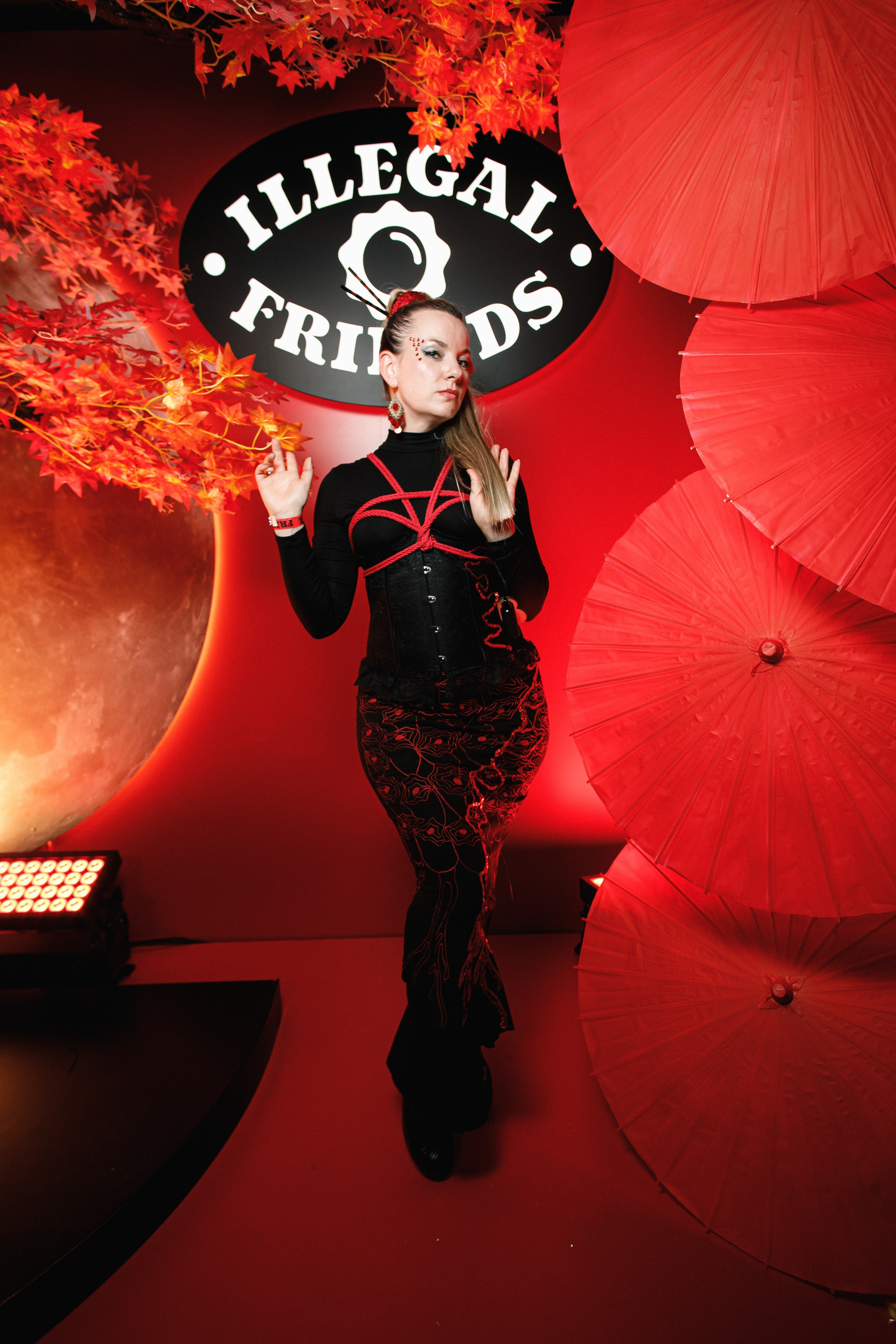 ILLEGAL FRIENDS | ASIA. СВОИ. ФОТООТЧЕТЫ-СОБЫТИЯ-МЕСТА