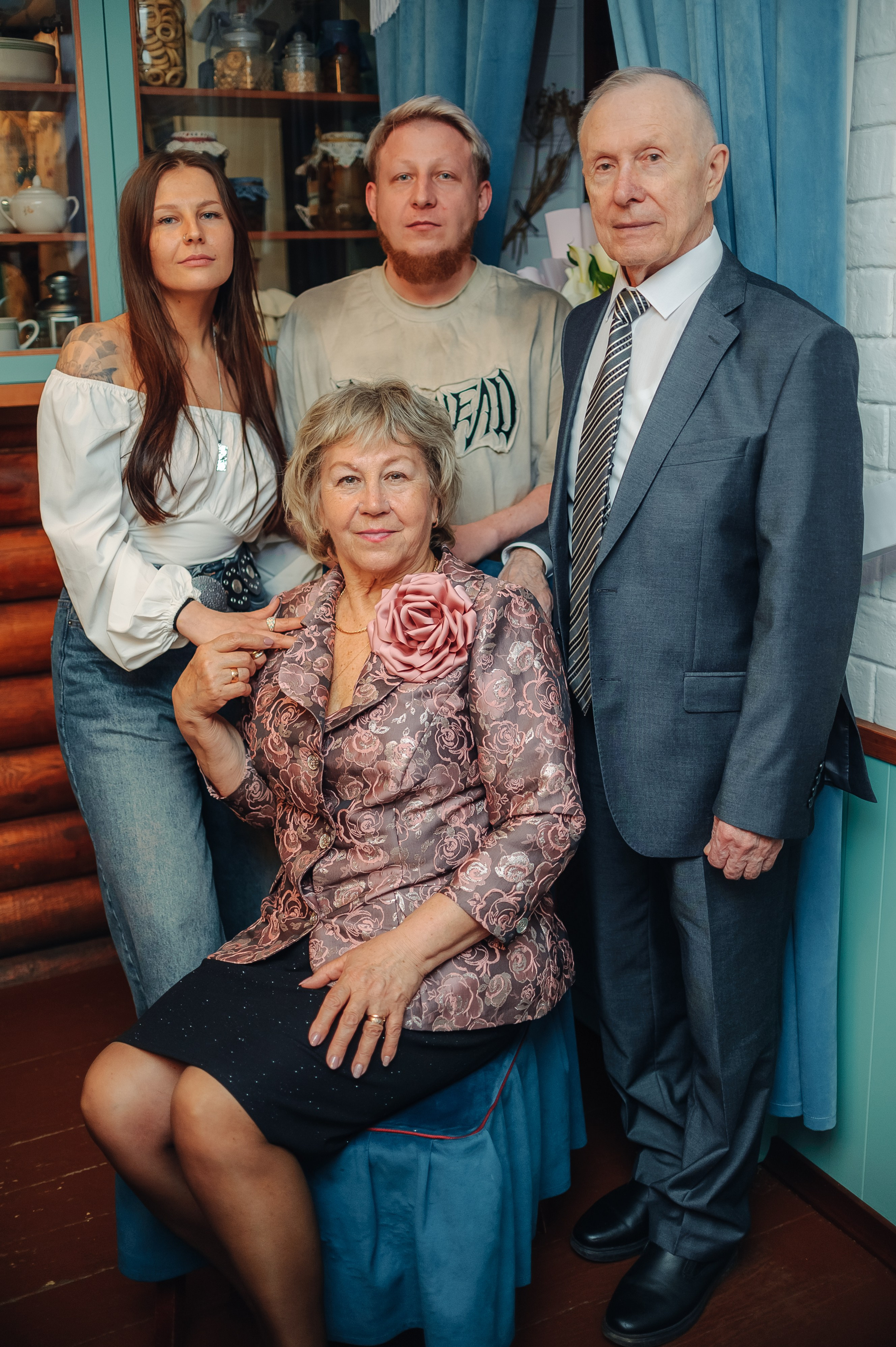 Тихий семейный праздник в ресторане Подкова. Свадебный фотограф в Екатеринбурге Артём Зайнетдинов