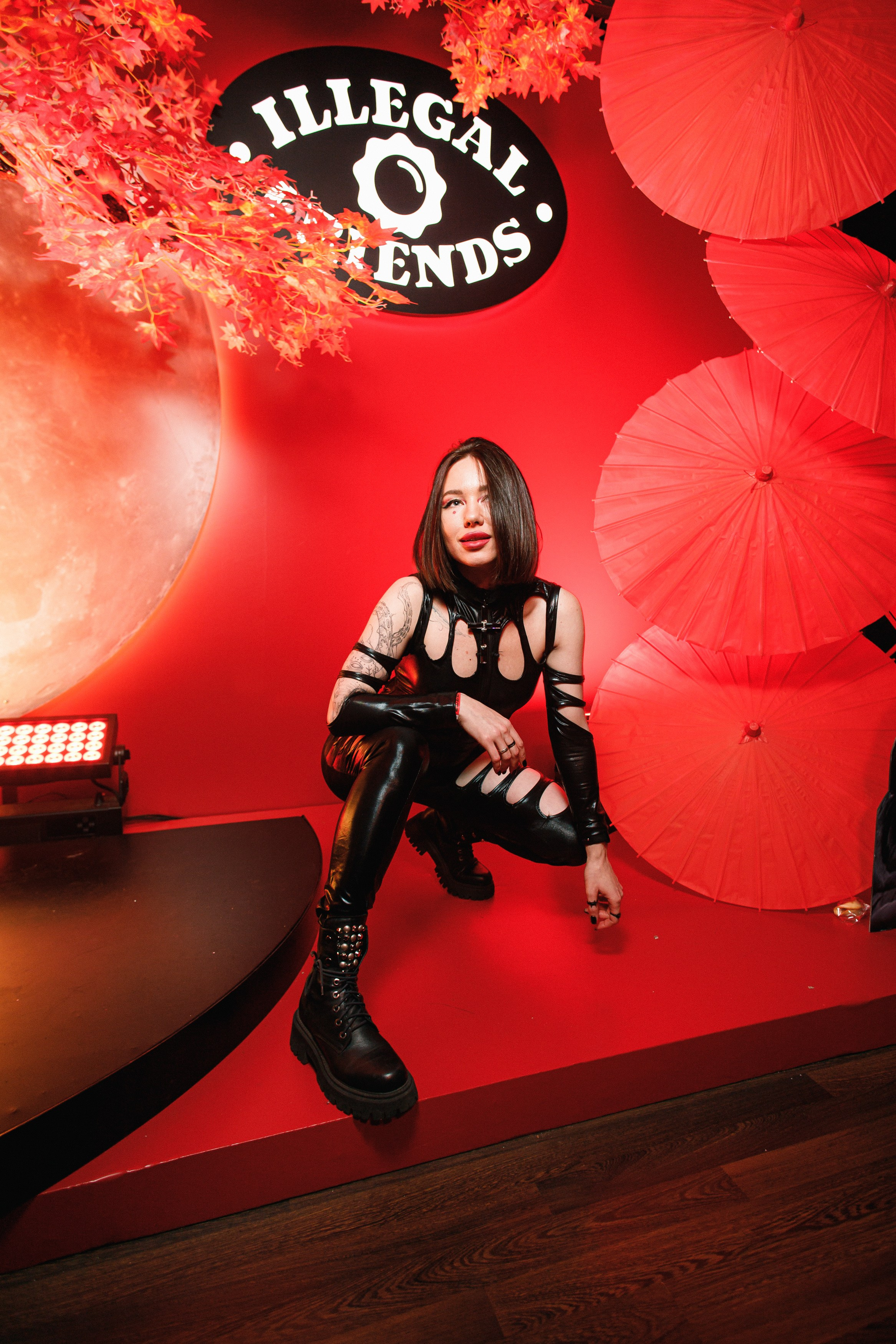 ILLEGAL FRIENDS | ASIA. СВОИ. ФОТООТЧЕТЫ-СОБЫТИЯ-МЕСТА