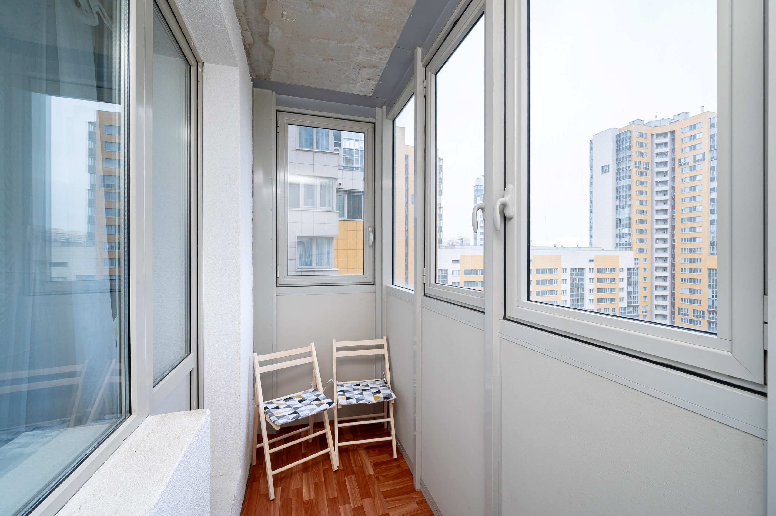 Студия на Дунайском. Интерьерный фотограф. Фото- видеосъемка недвижимости Санкт-Петербург