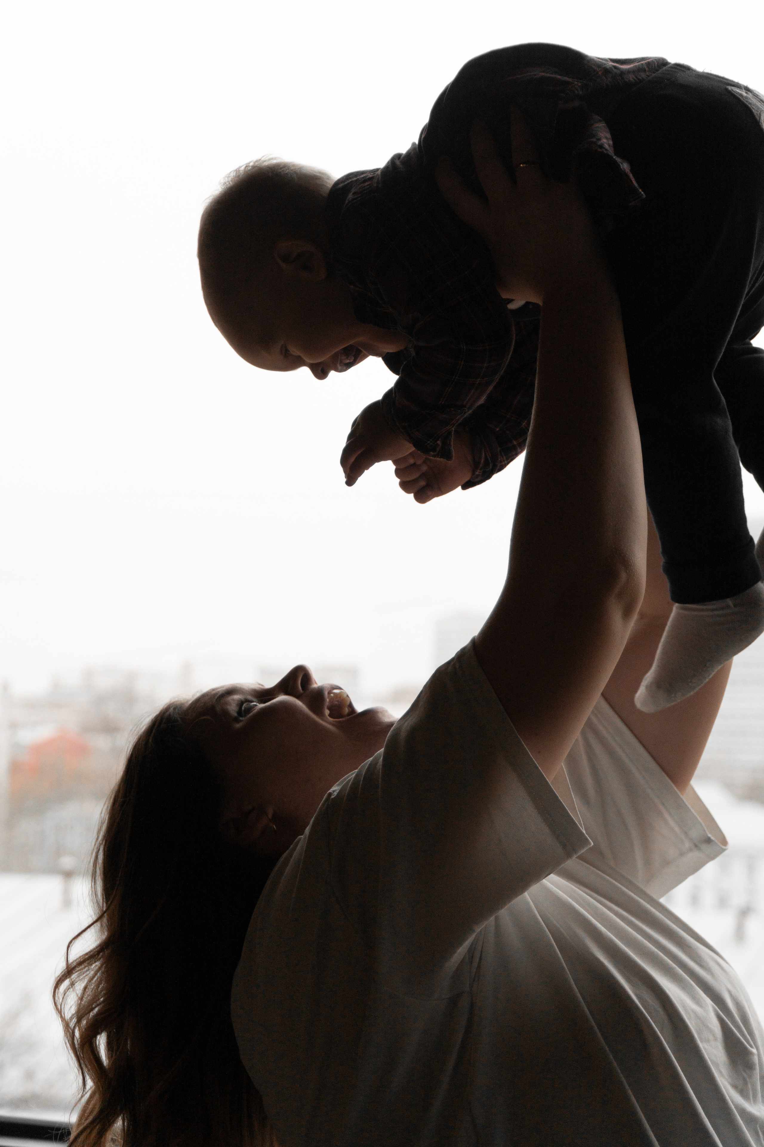 Семейная фотосессия в студии. Фото и видео съёмка в Москве и МО Александр Чапала и Трояк Алеся