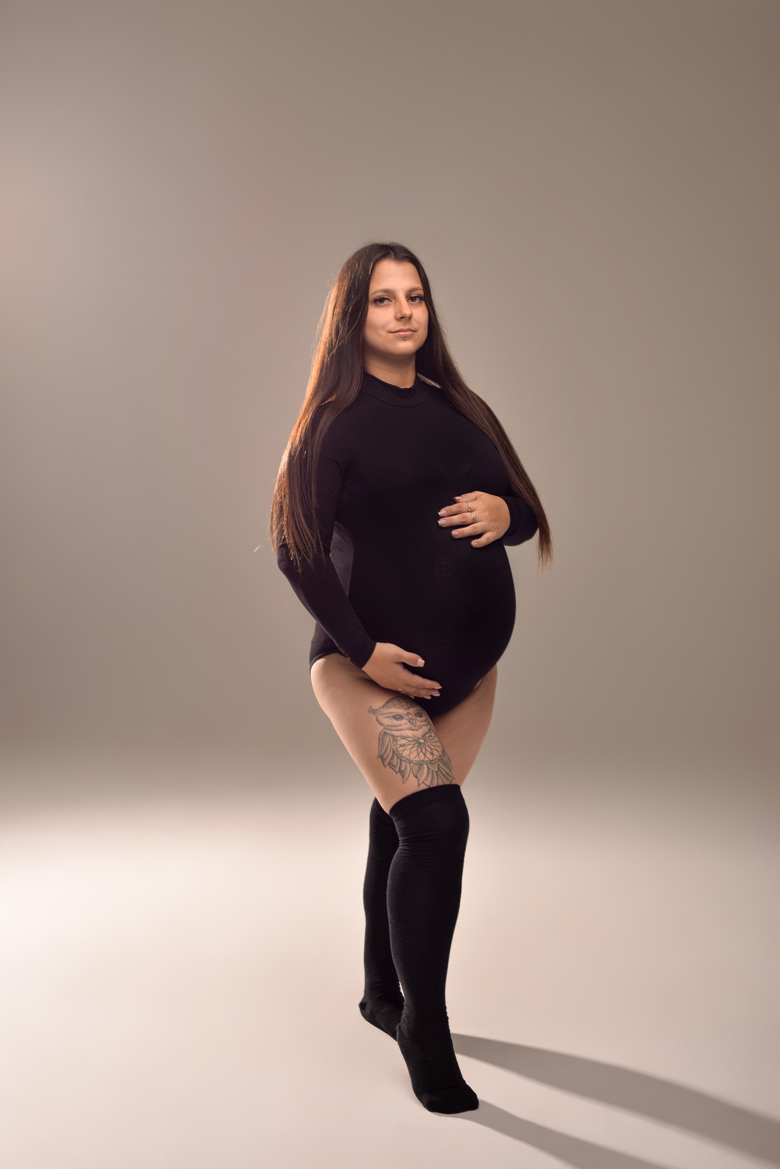 Беременность съемка, Мария с мужем в студии. Семейный и свадебный фотограф Галина Абакумова, фотосессии в Белгороде