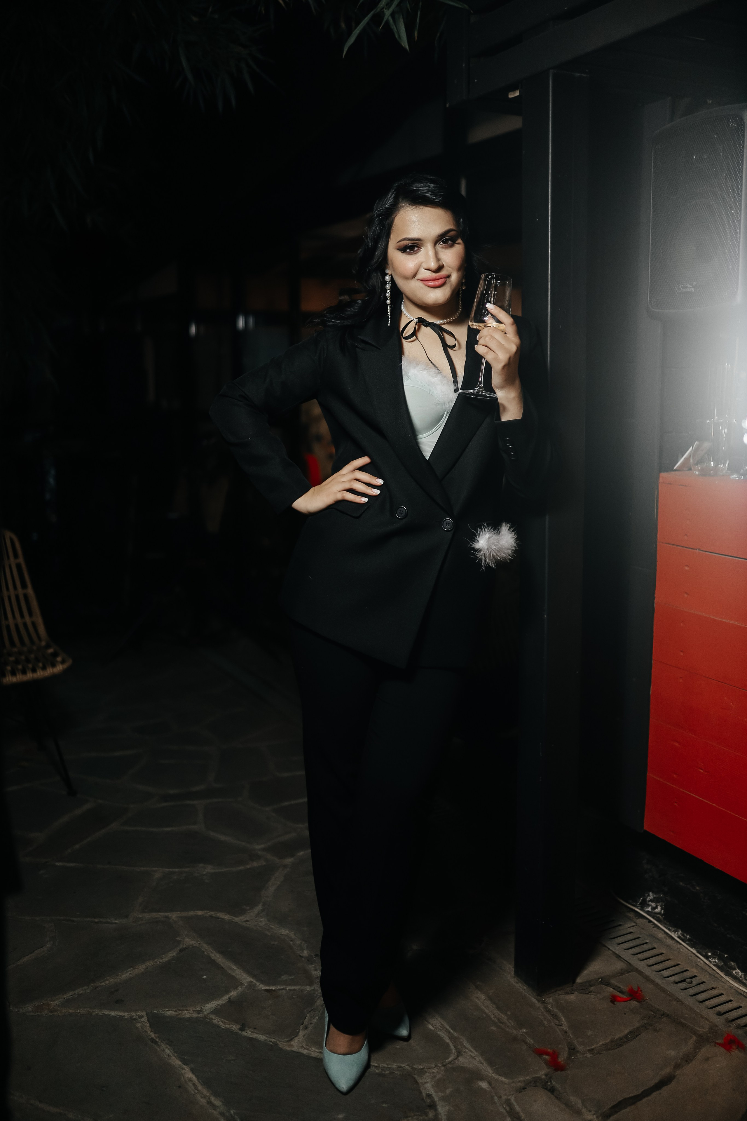 25.Диана и гости