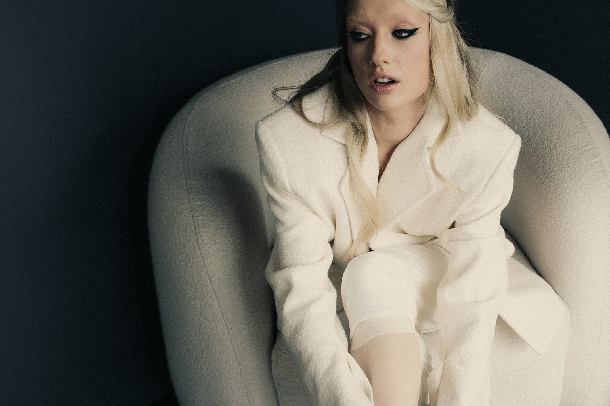 ZO: YOUR INNER PRINCESS. TUTSARKIS — Art Director | Stylist | Photographer