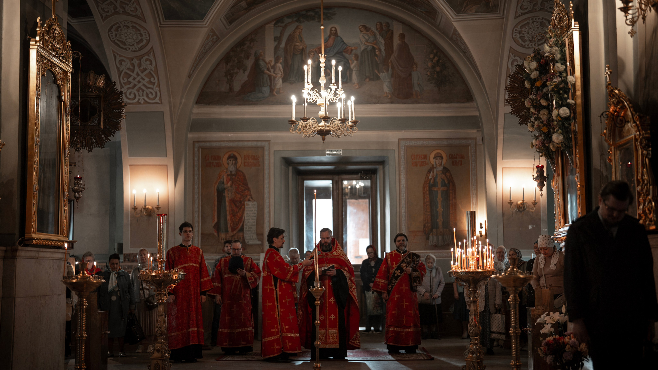 БОГОСЛУЖЕНИЯ. Фотограф Елена Лунева