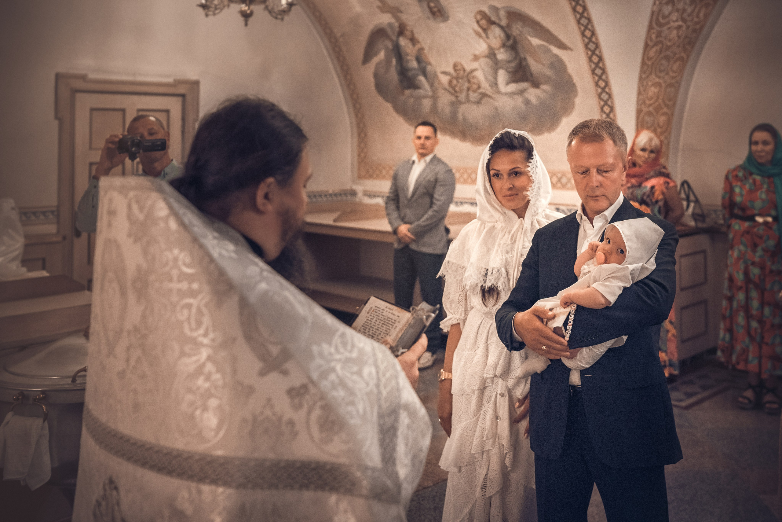 Крещение Алисии Санкт-Петербург, Свято Троицкая Лавра. Фотограф на крещение и венчание Ирина Доценко