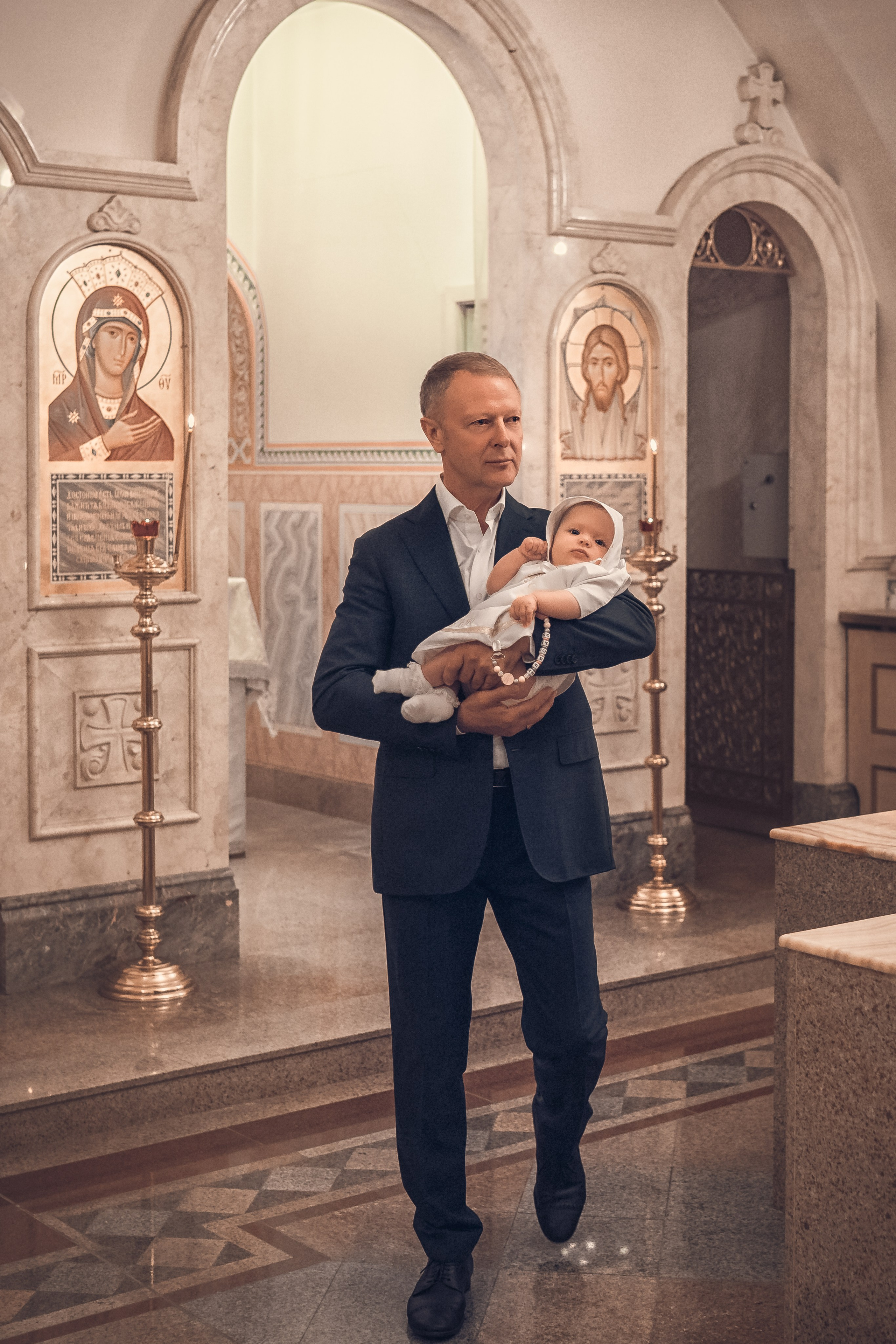 Крещение Алисии Санкт-Петербург, Свято Троицкая Лавра. Фотограф на крещение и венчание Ирина Доценко