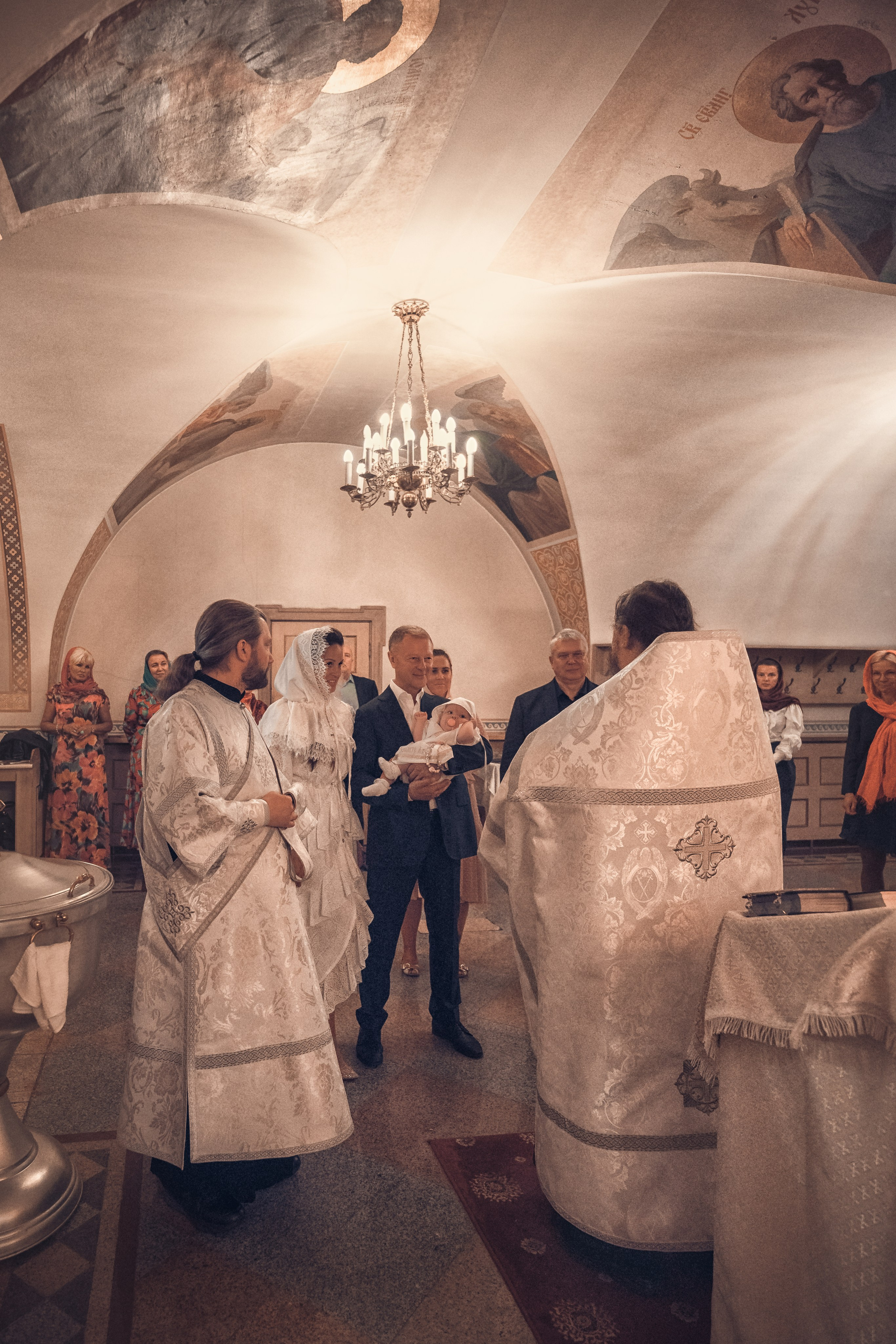 Крещение Алисии Санкт-Петербург, Свято Троицкая Лавра. Фотограф на крещение и венчание Ирина Доценко