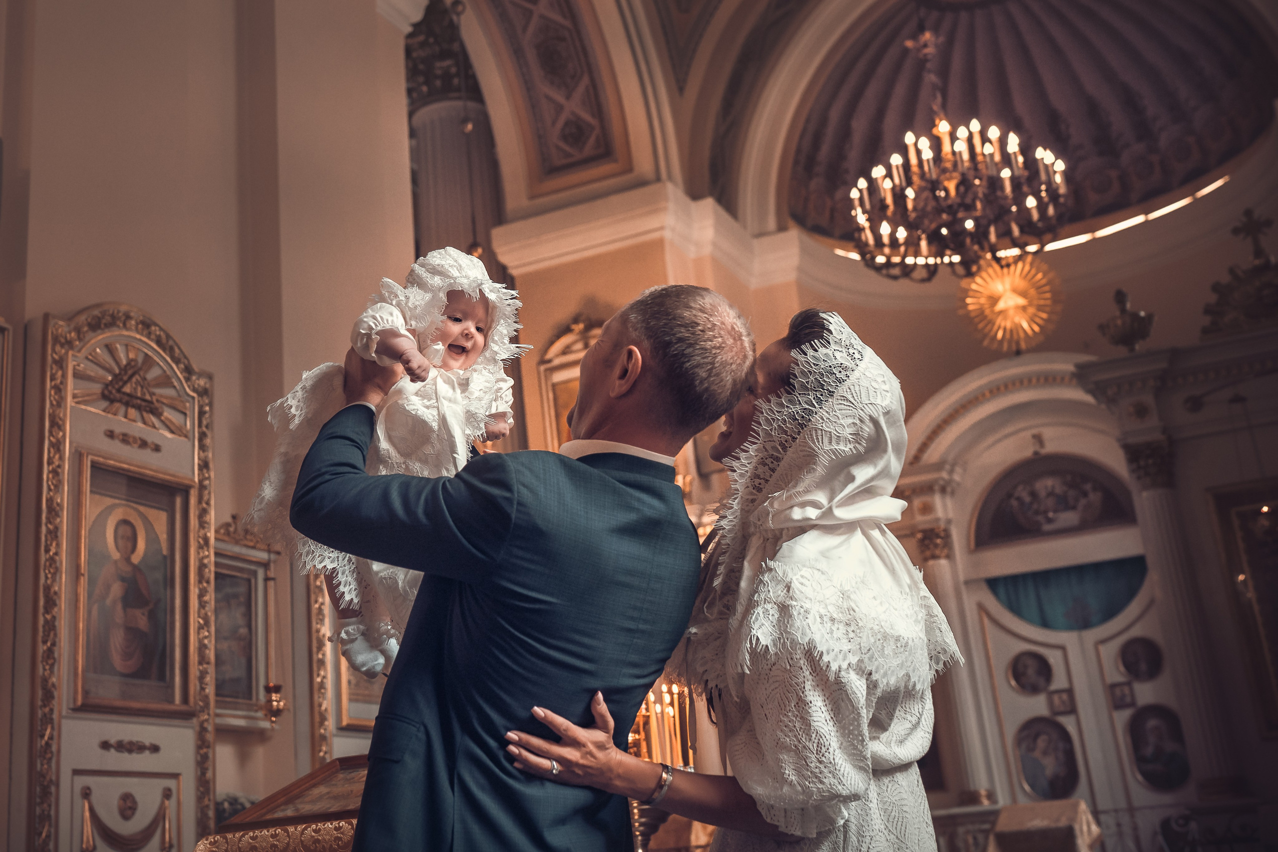Крещение Алисии Санкт-Петербург, Свято Троицкая Лавра. Фотограф на крещение и венчание Ирина Доценко