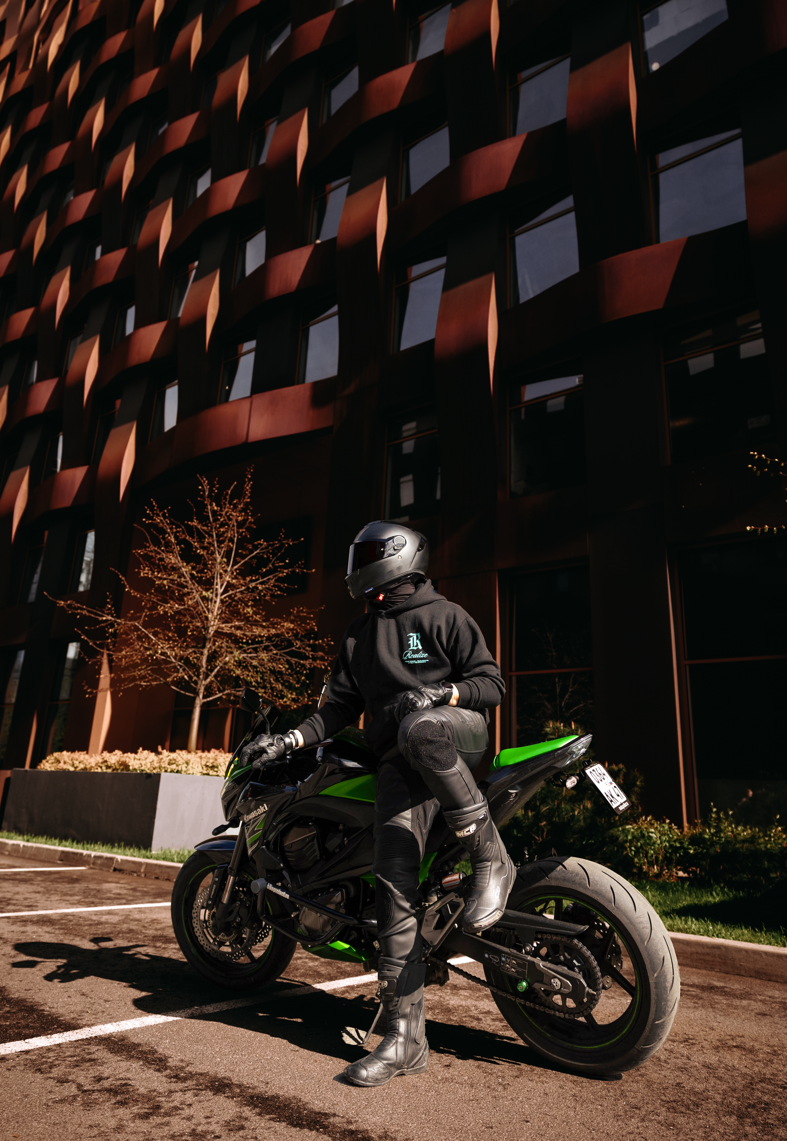 МОТО. Женский и свадебный фотограф в Санкт-Петербурге Элизабет Ланцова. Будуарные съемки, свадебные съемки, лавстори, контент-съемка