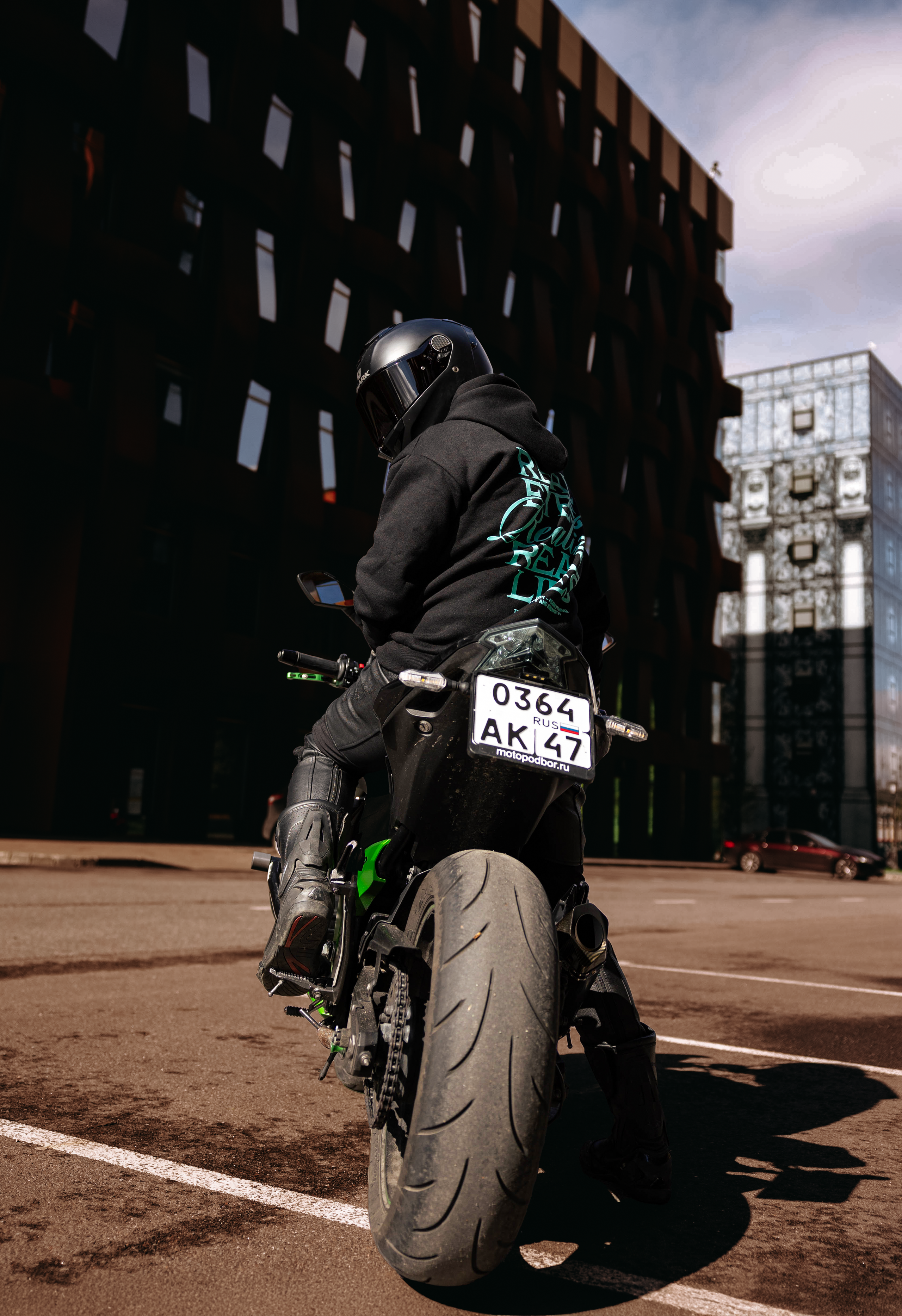 МОТО. Женский и свадебный фотограф в Санкт-Петербурге Элизабет Ланцова. Будуарные съемки, свадебные съемки, лавстори, контент-съемка