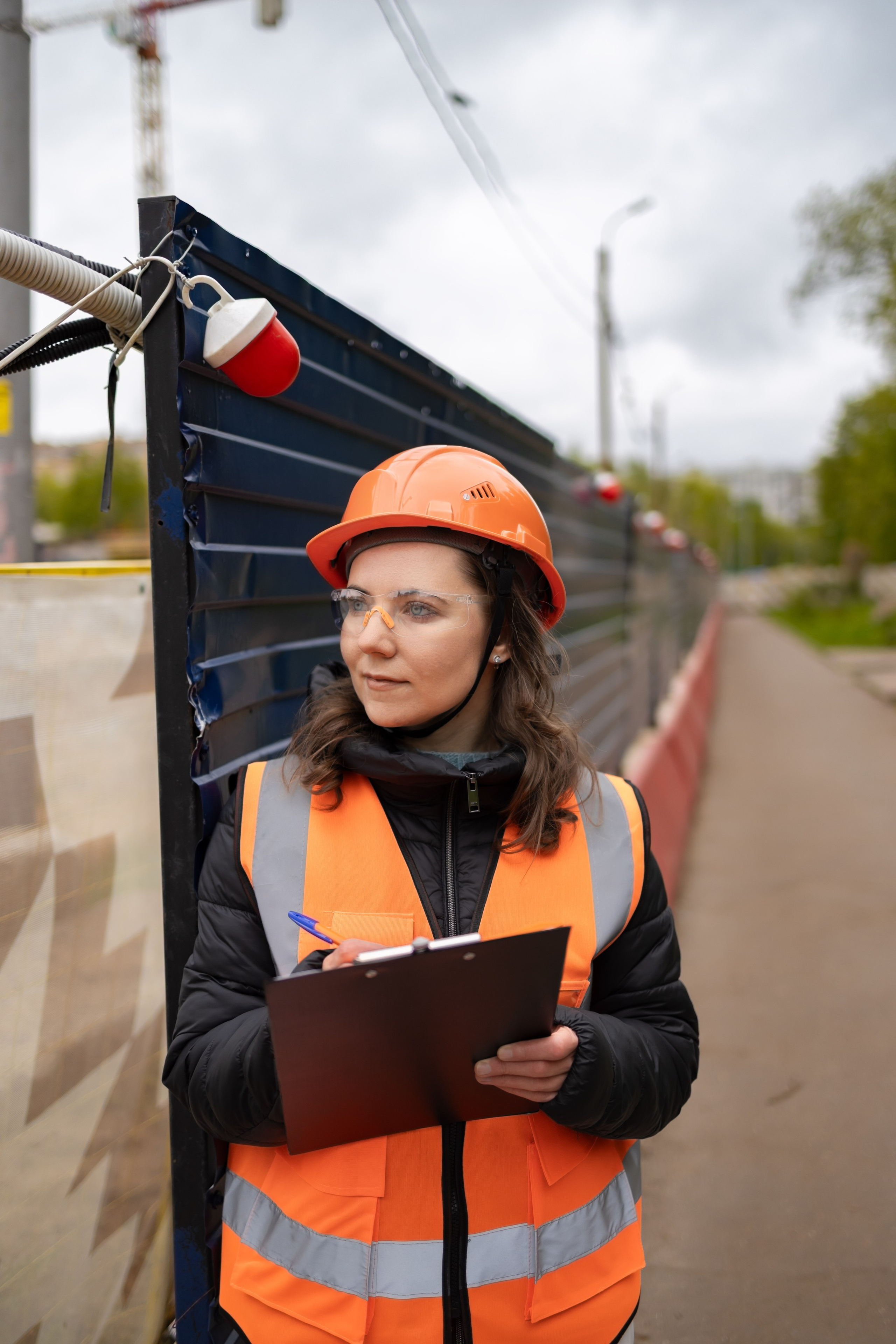 Фотосессия «Стройка» модель Ирина. Репортажный, семейный и студийный фотограф в Москве Демин Алексей