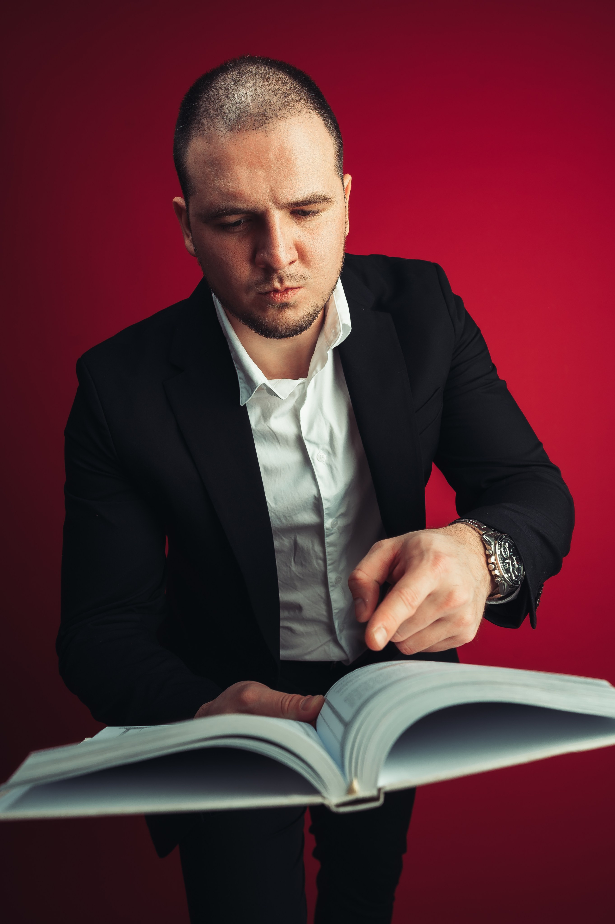 Никита Пустовалов — портретная съёмка. Иван Кубик — фотограф и видеограф