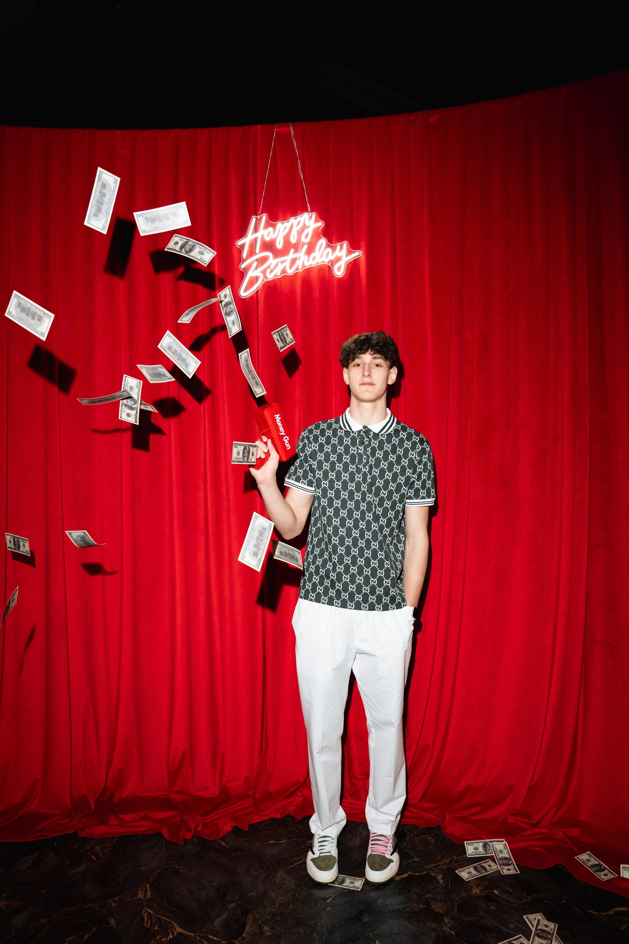 18 ЛЕТ. Женский портрет