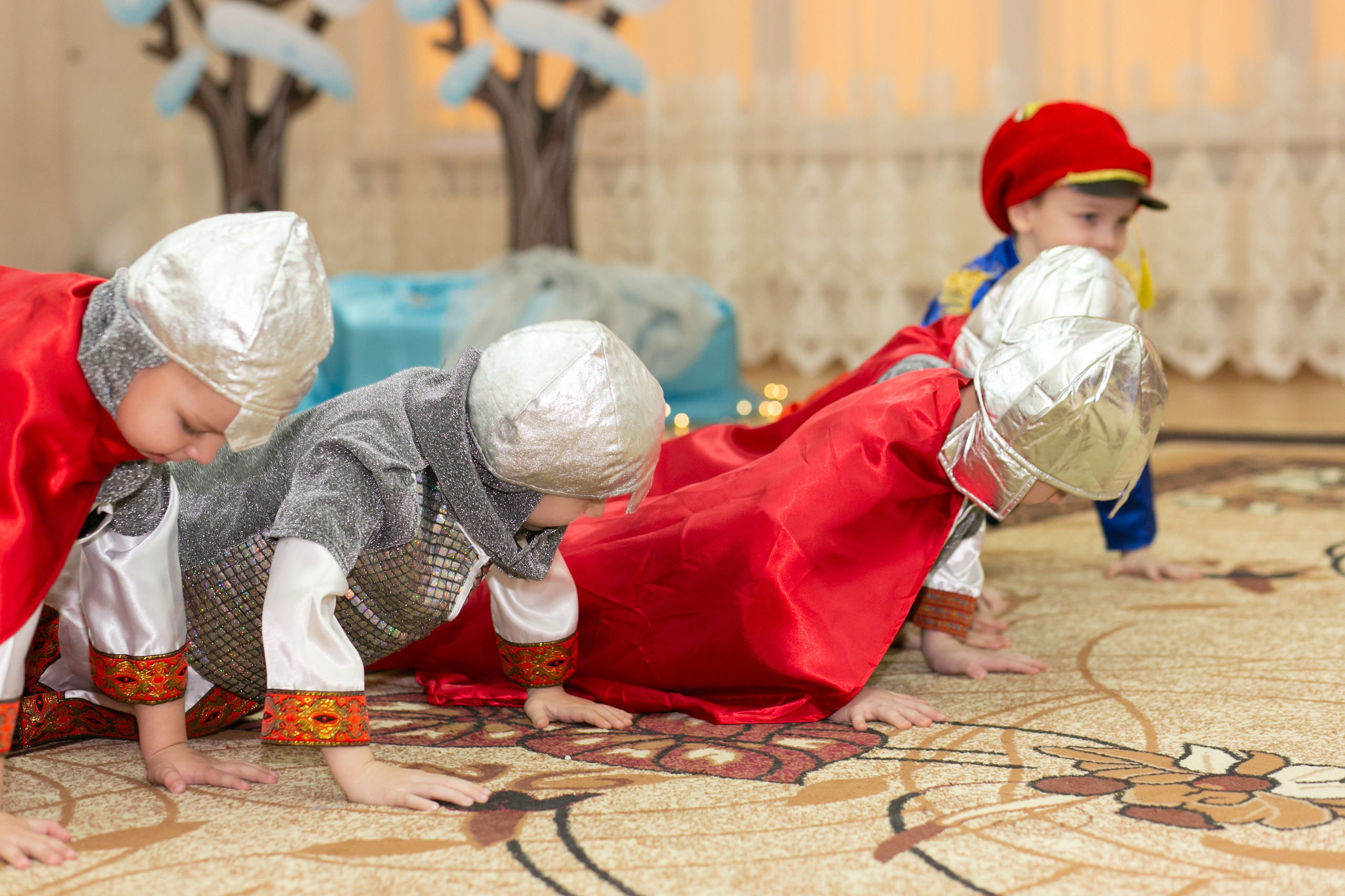 Выпускные и Утренники. Фотограф новорожденных и семейный фотограф НСО г. Бердск Марина Львова