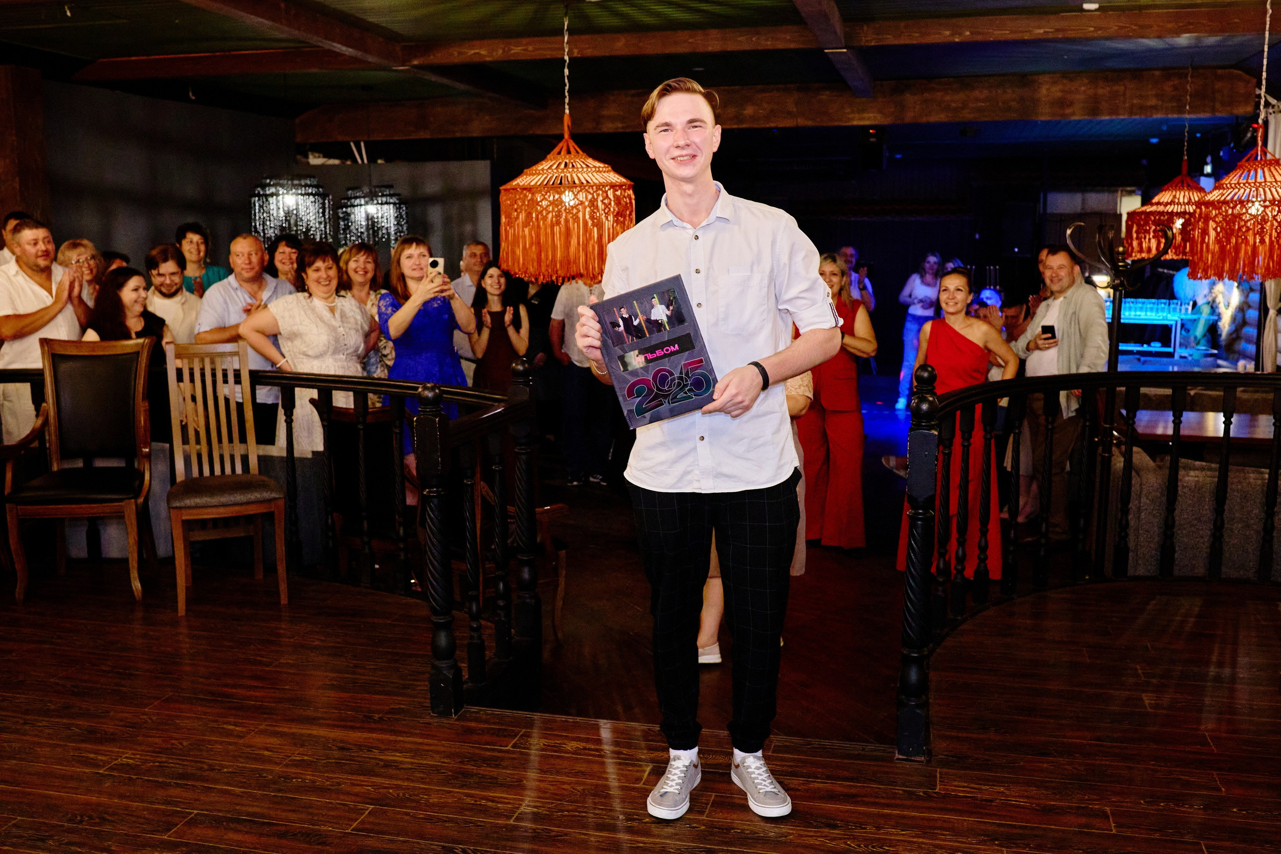 Выпускной 35 Сош. Фотограф Выпускные альбомы Таганрог Сергей Коробченко