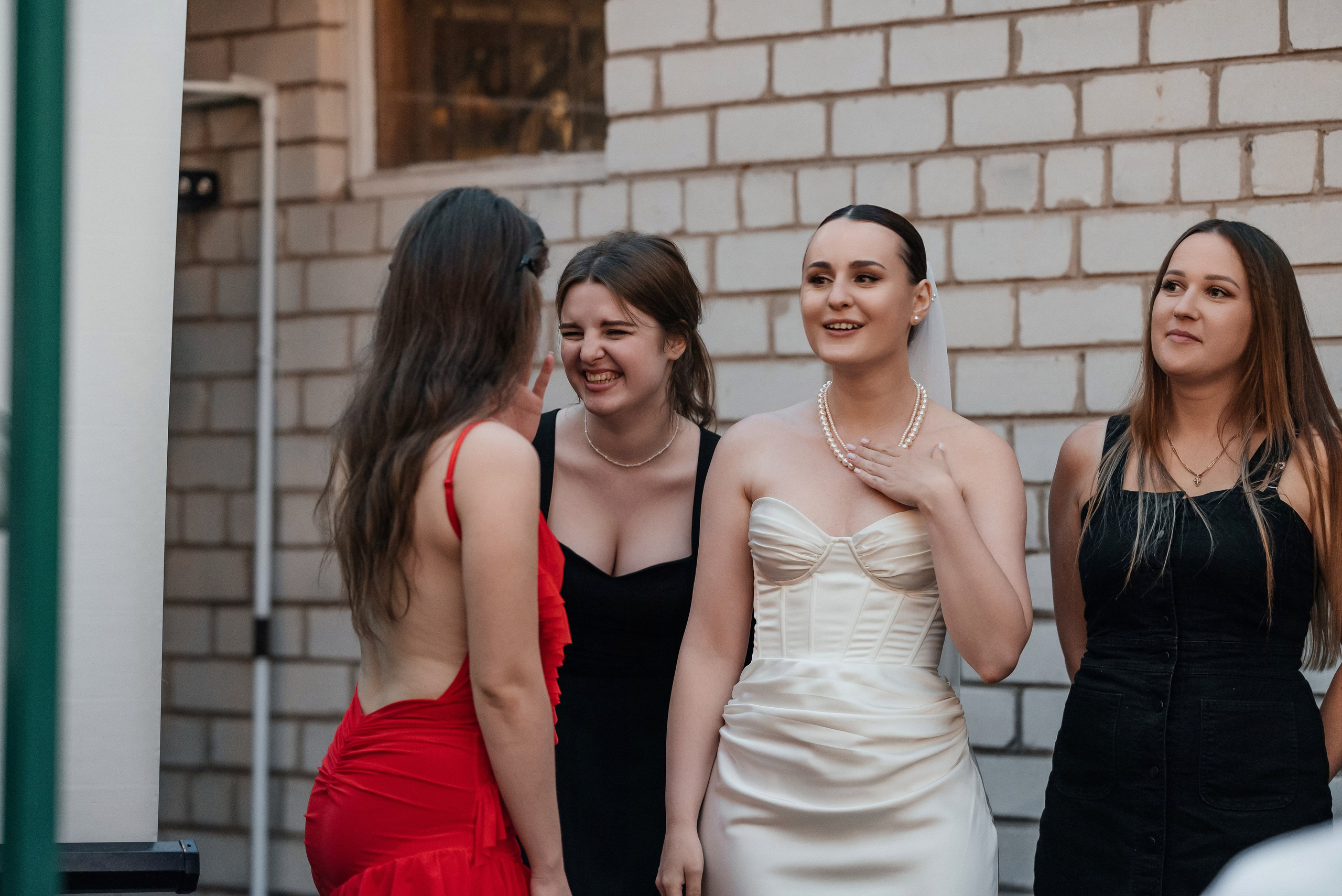 «Свадьба Даши и Артема». Школьный фотограф в Валуйках. Фотосессии для выпускников и изготовление выпускных альбомов в городе Валуйки и в Белгородской области