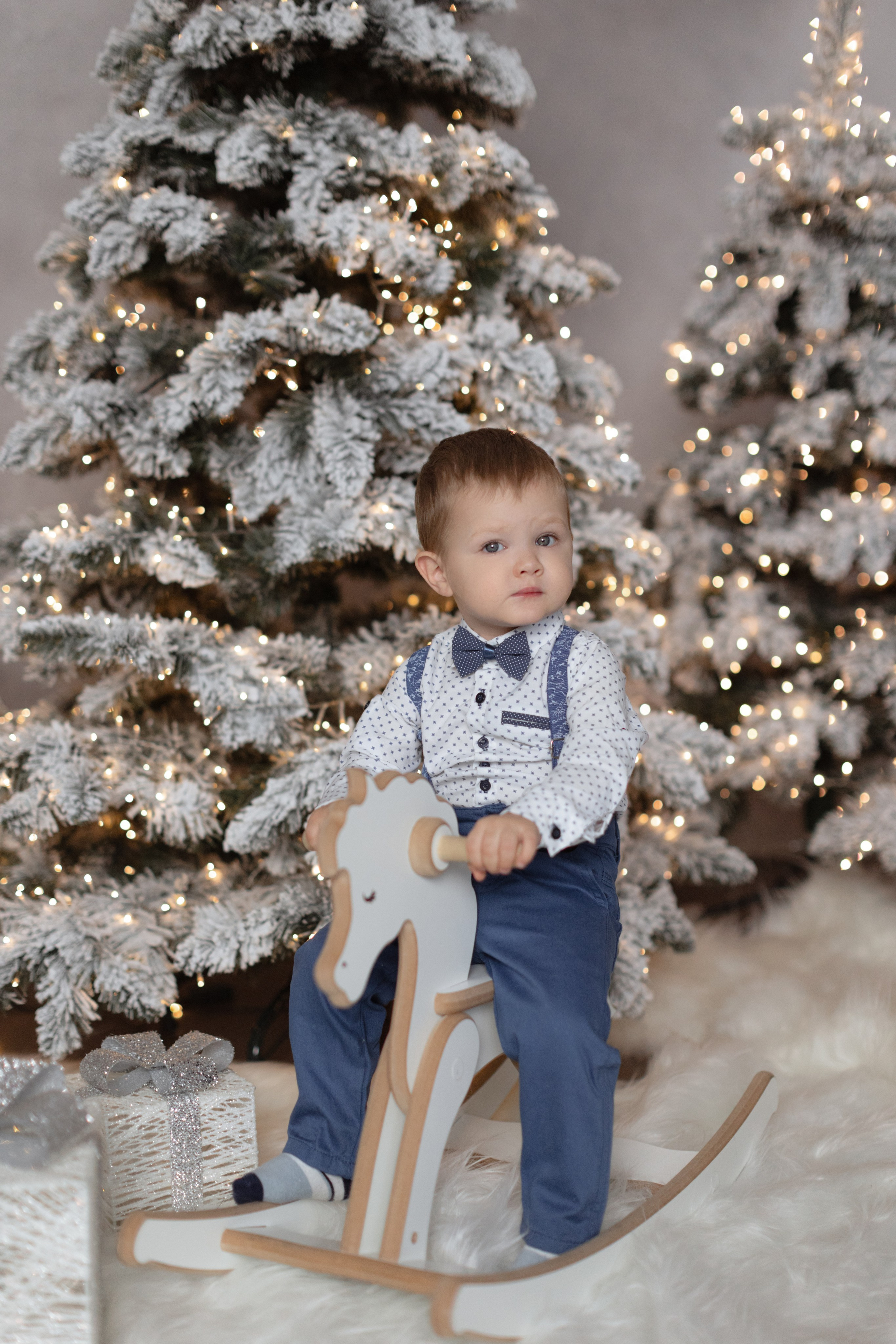 Новогодняя съемка в Мун (зал Классический). Фотограф беременности и новорожденных в Красноярске Вета Ланская