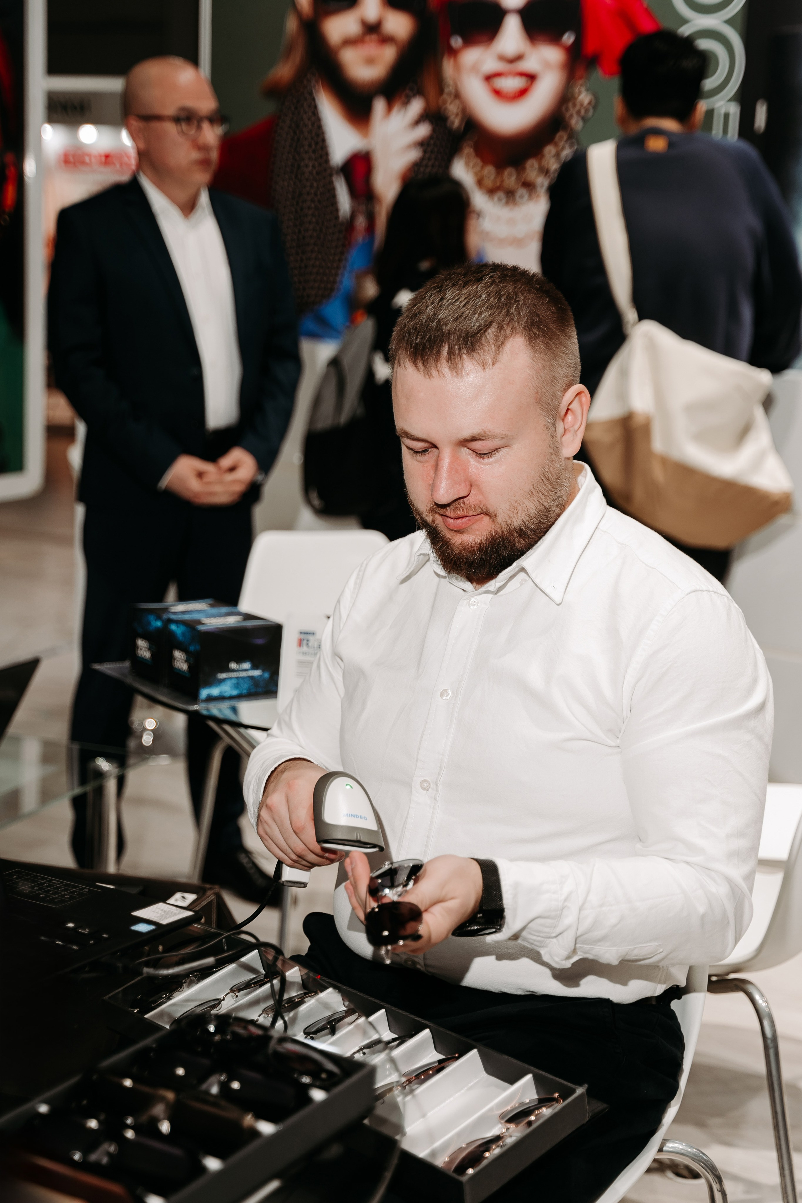 Оптическая_выставка. Репортажный и свадебный фотограф в Москве Рая Небогатова