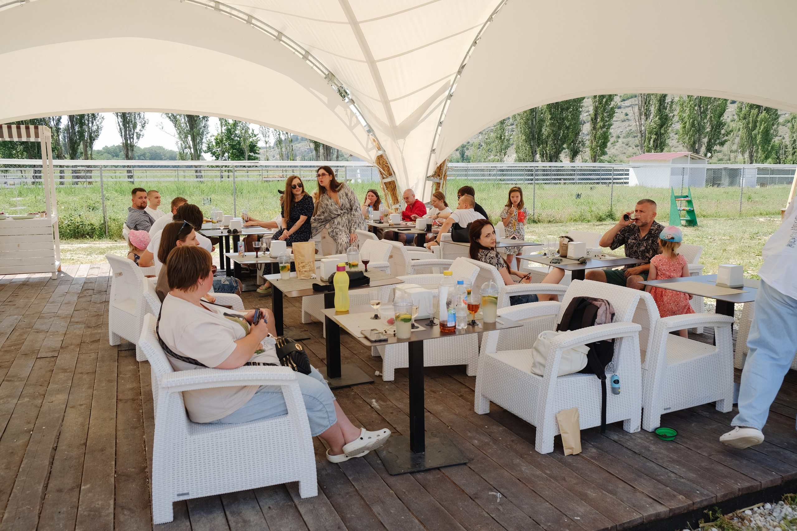 Репортаж на ферме. Профессиональная фотосъемка в Крыму. Натуральные эмоции и живые кадры. Забронируйте дату прямо сейчас!